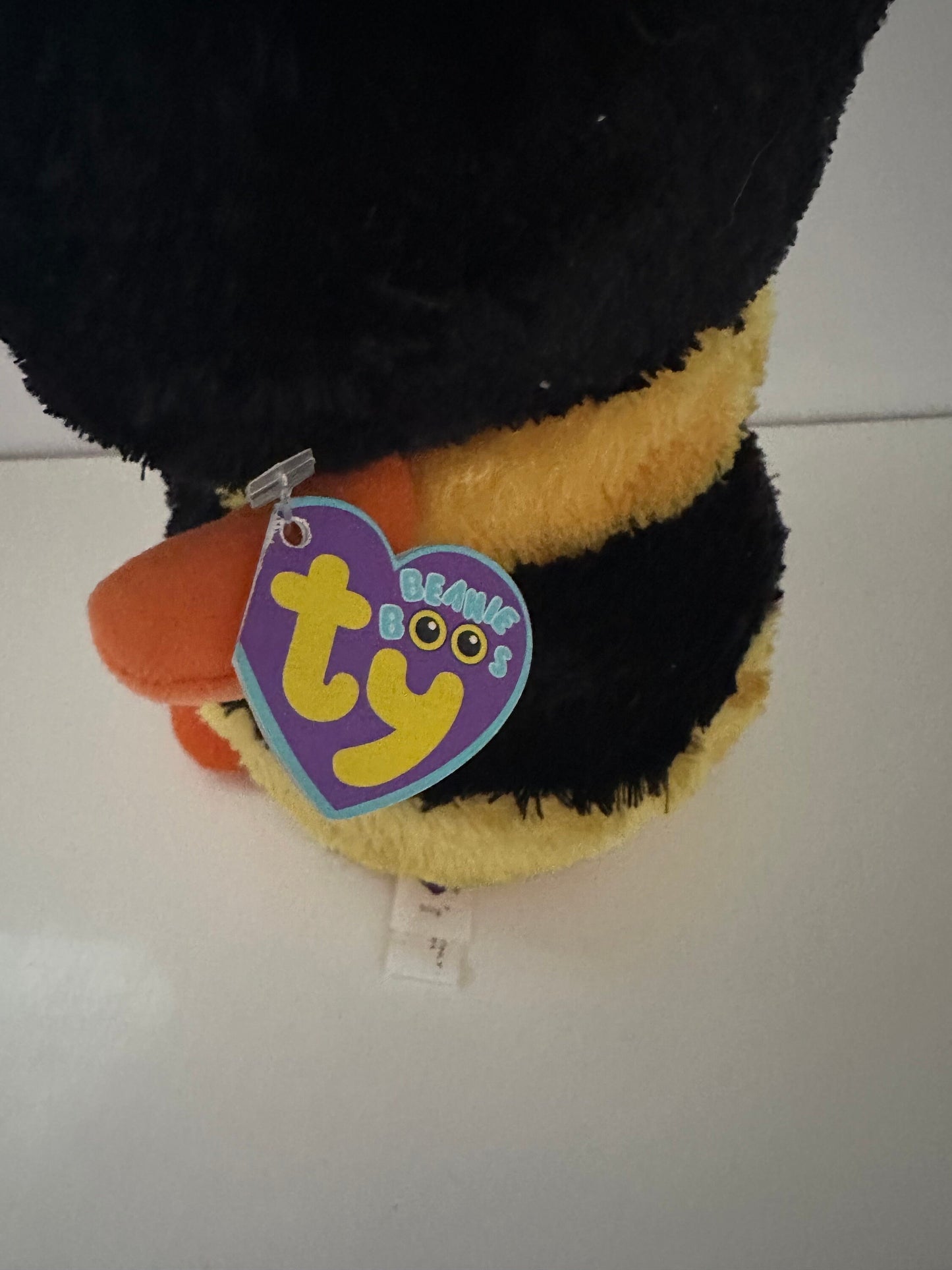 TY Beanie Boo “Sting” the Bumblebee - Solid Eyes (Larger 9 inch)