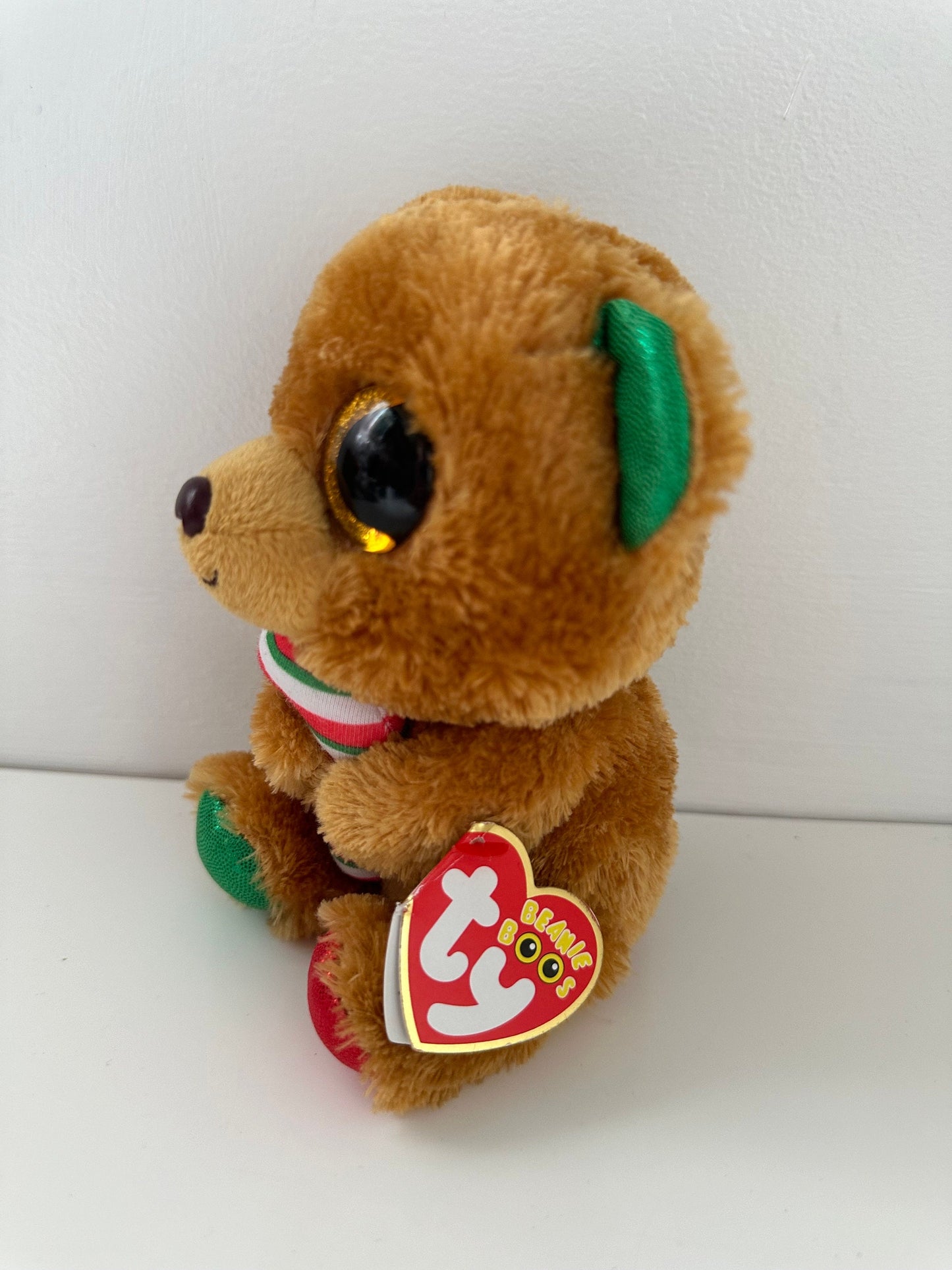 Ty Beanie Boo “Bella” the Holiday Bear (6 inch)