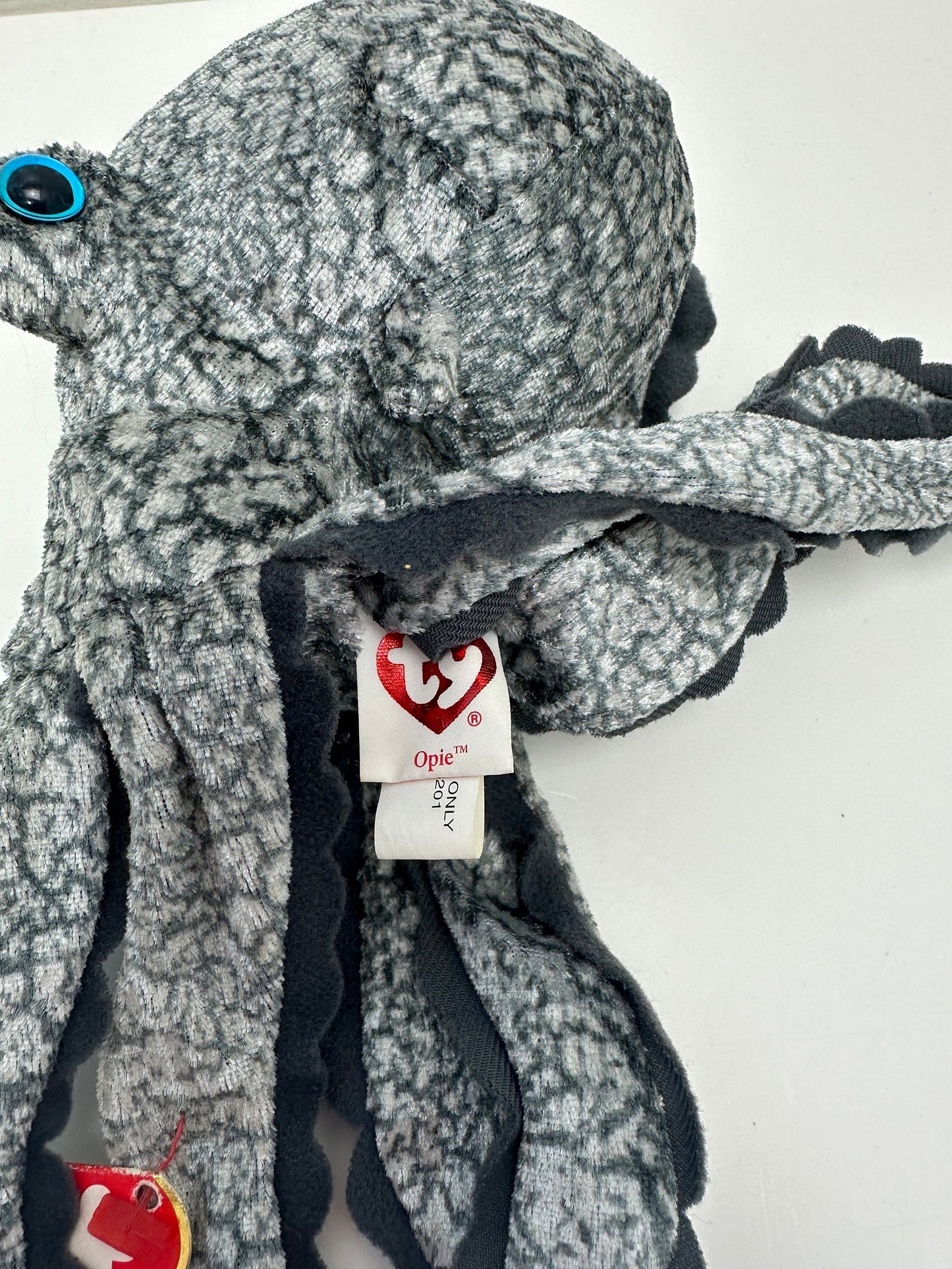 Ty Beanie Baby “Opie” the Octopus - Blue Eyed Version! (9 inch)