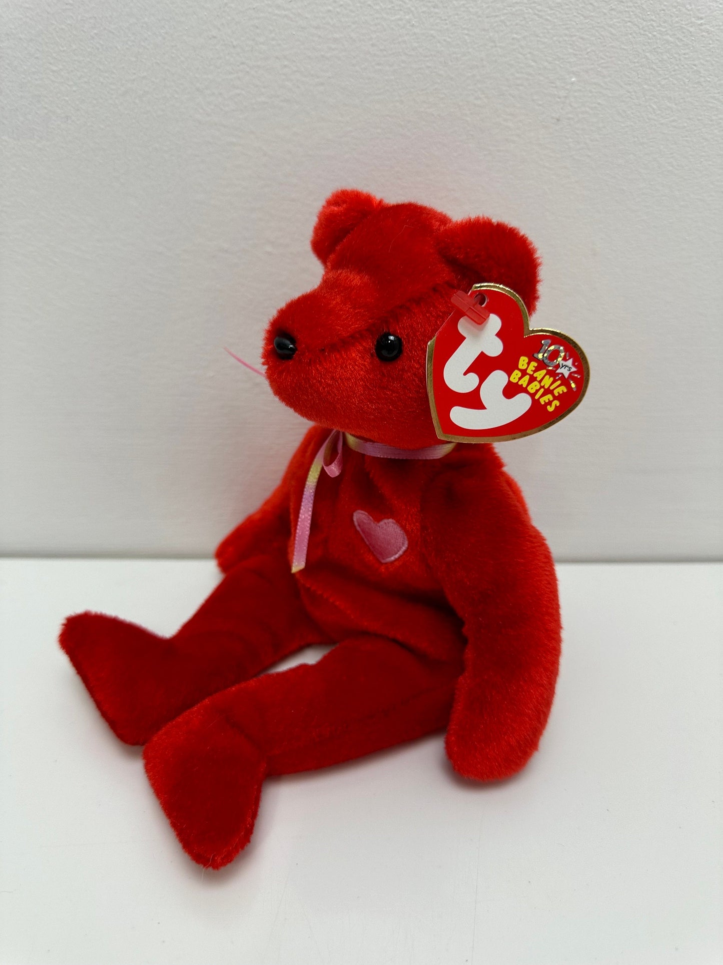 Ty Beanie Baby “Kiss-e”the Red Valentines Day Bear! (8.5 inch)