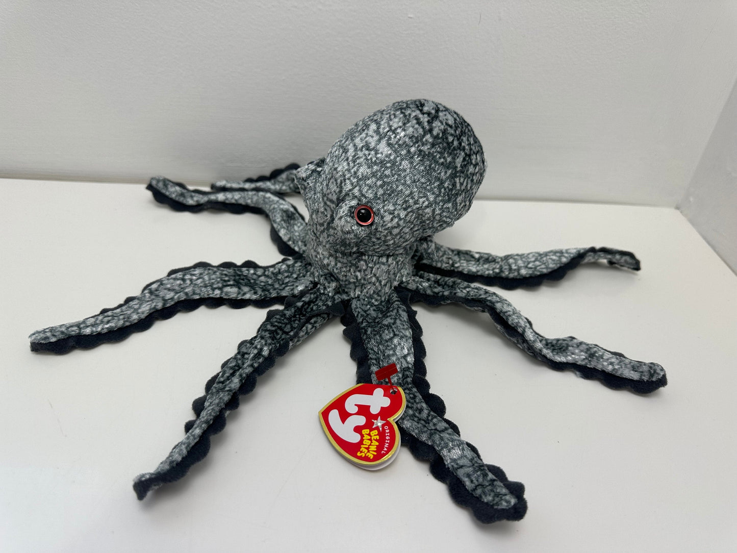 Ty Beanie Baby “Opie” the Octopus - Red Eyed Version Sea Center Exclusive RARE! (9 inch)