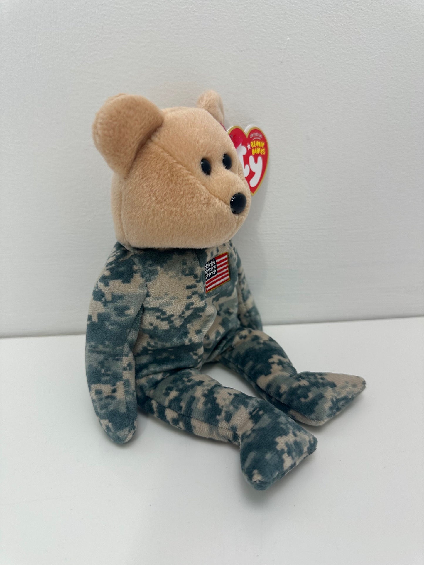 Ty Beanie Baby “Salute” the Army Bear! *Flag on Chest version!* (8.5 inch)