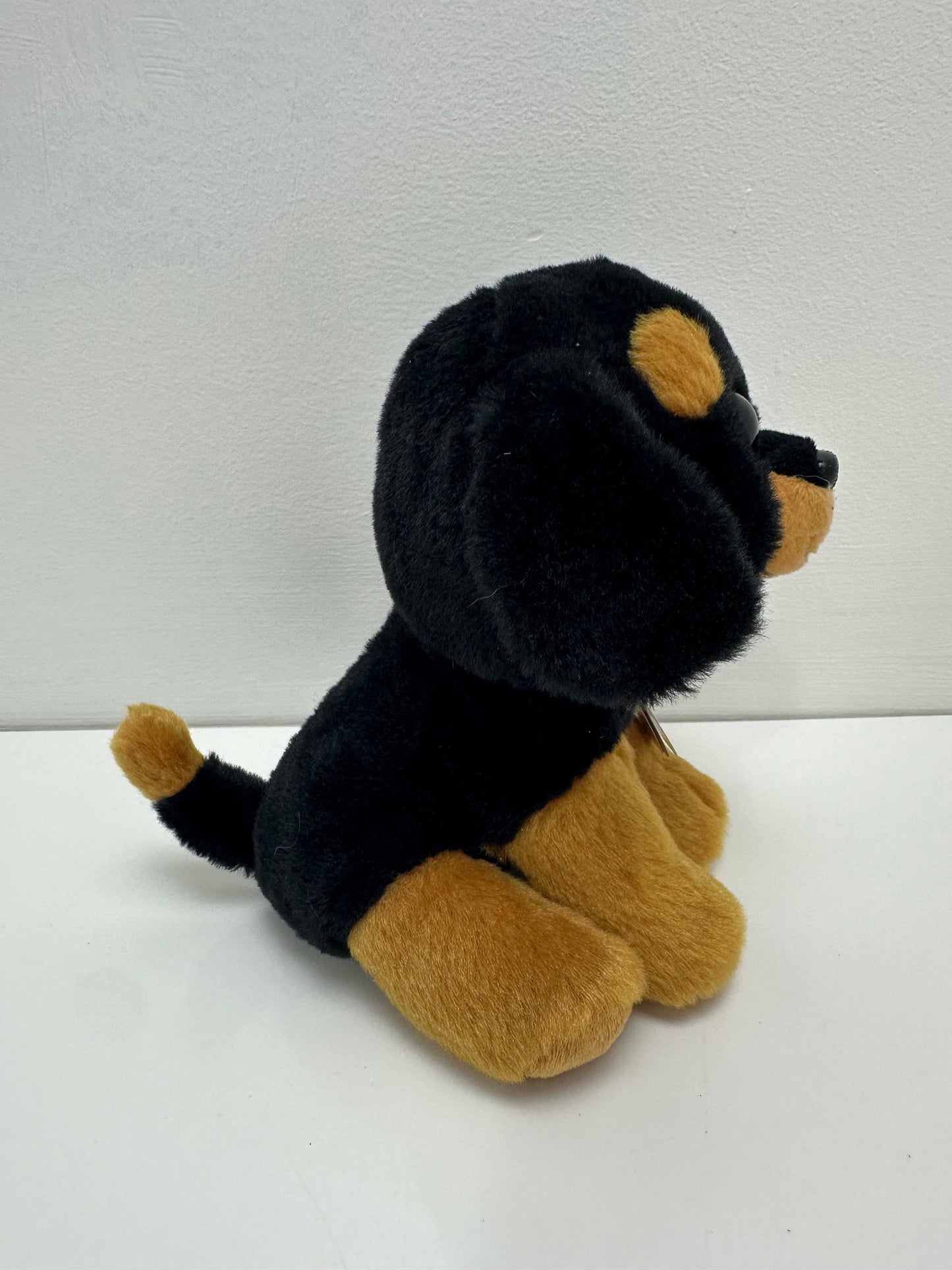 TY Beanie Baby Trevour the Rottweiler Dog (6 inch)