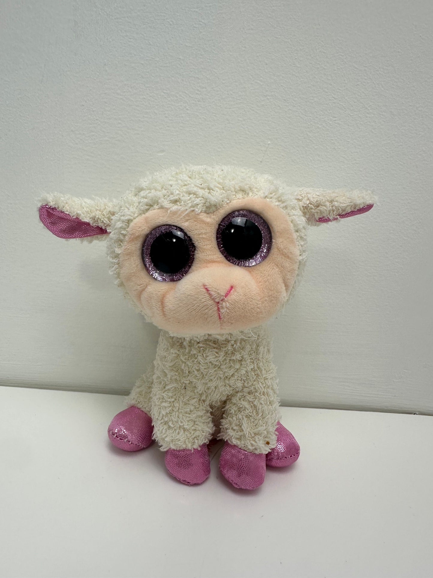 Ty Beanie Boo “Twinkle” the White and Pink Lamb - No Hang Tag (6 inch)