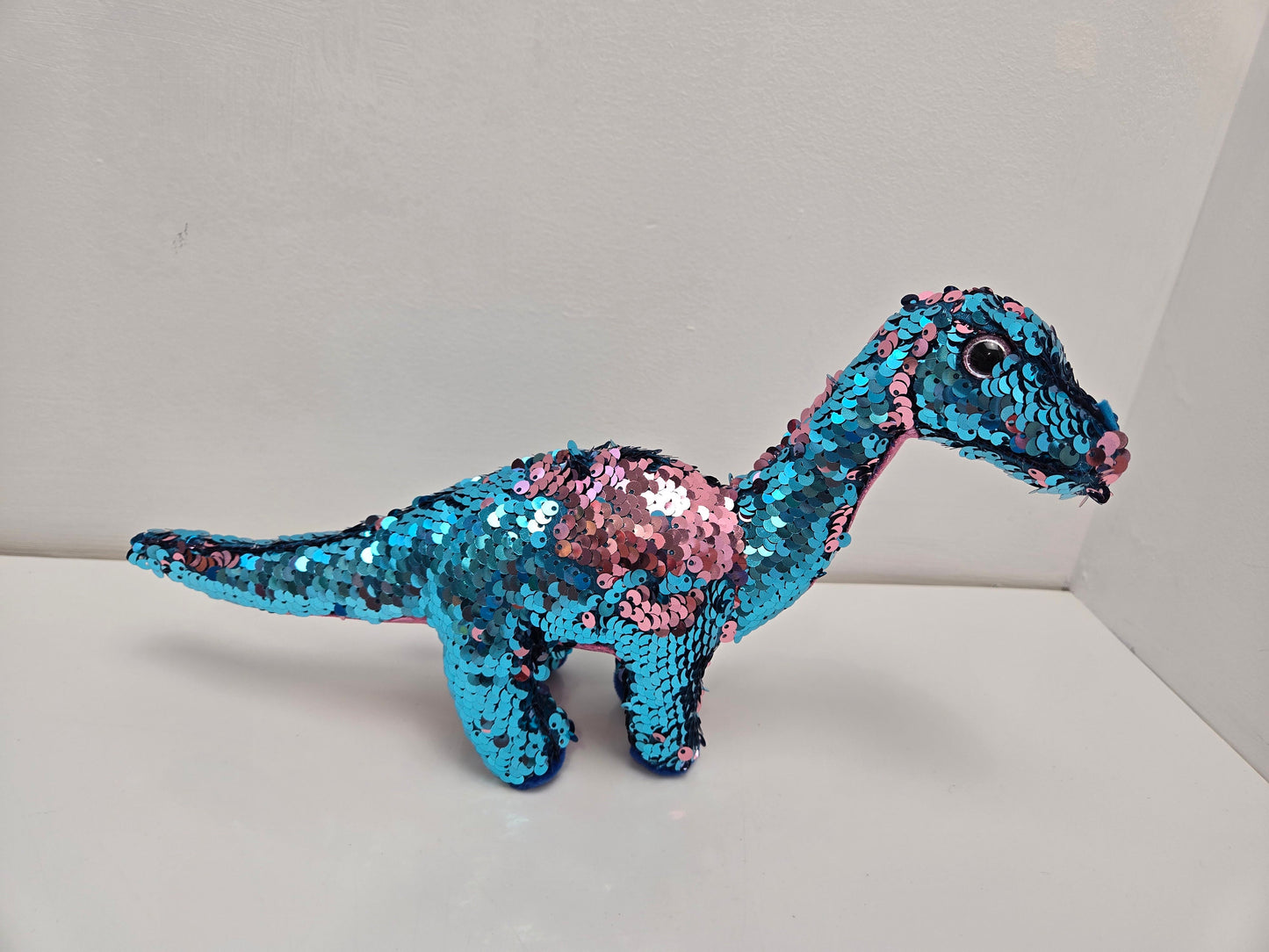 Ty Flippables “Tremor” the Dinosaur with sequins limited series (11 inch)