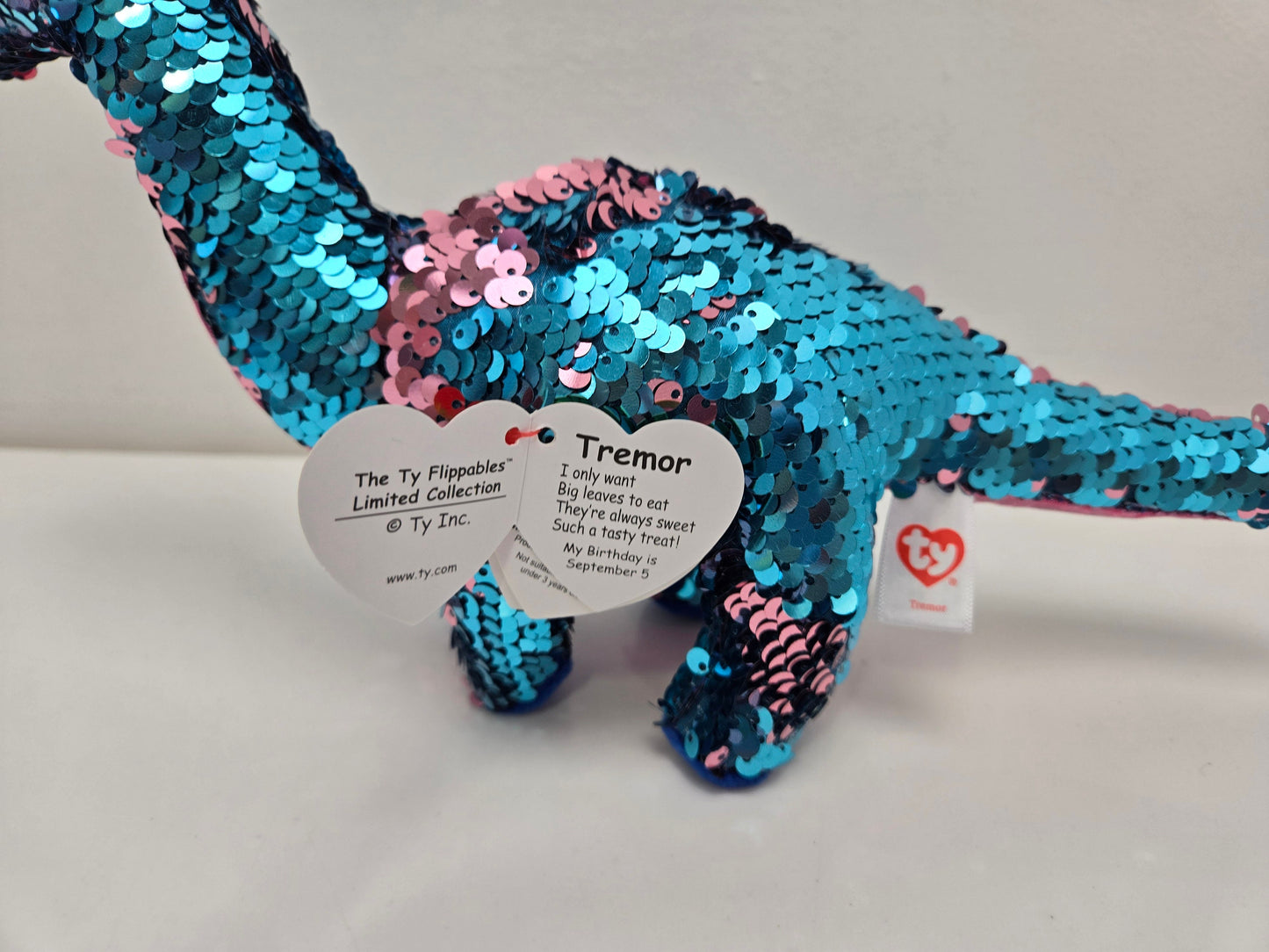 Ty Flippables “Tremor” the Dinosaur with sequins limited series (11 inch)