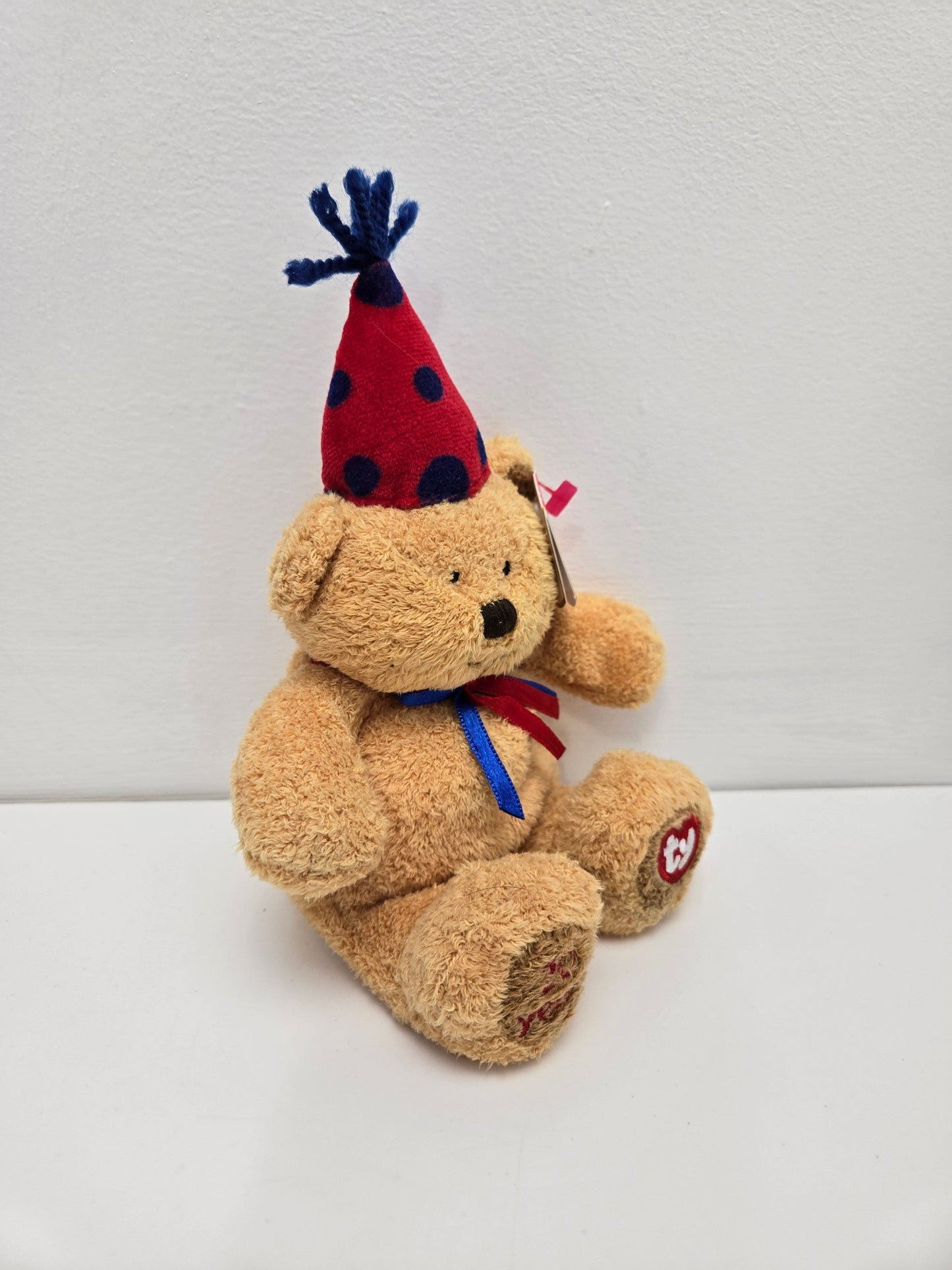 Ty Beanie Baby “Fun” the Birthday Bear (5.5 inch)
