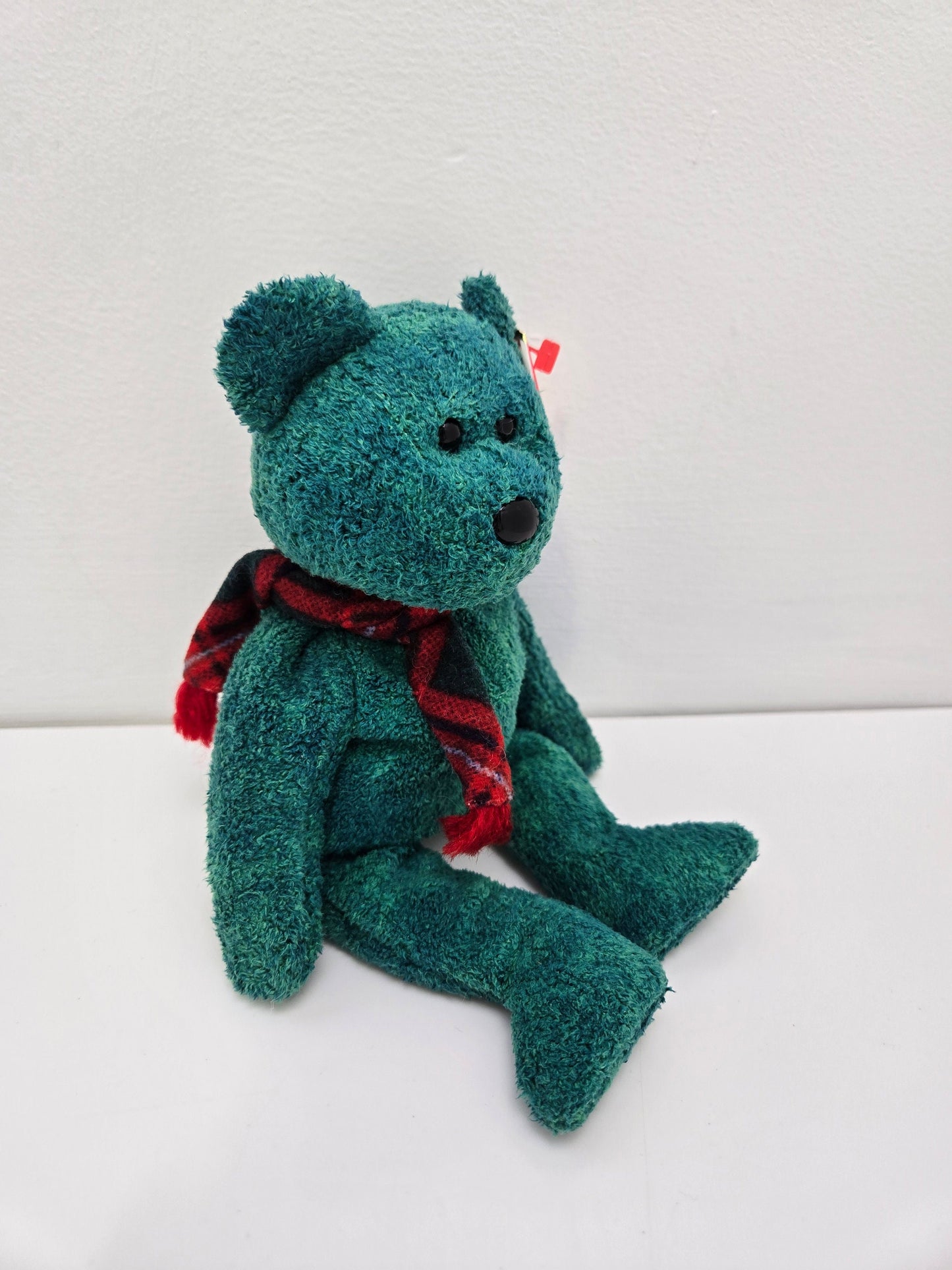 Ty Beanie Baby “Wallace” the Green Holiday Bear wearing Red Plaid Scarf! (8.5 inch)