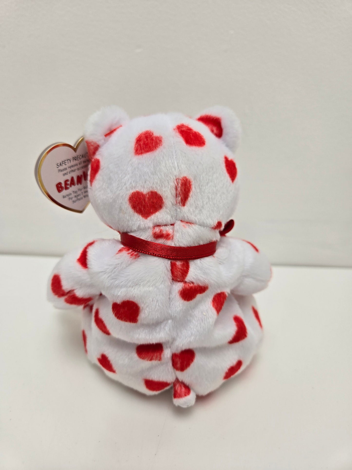 Ty Beanie Baby “Heartthrob” the Valentine’s Day Bear  (7.5 inch)