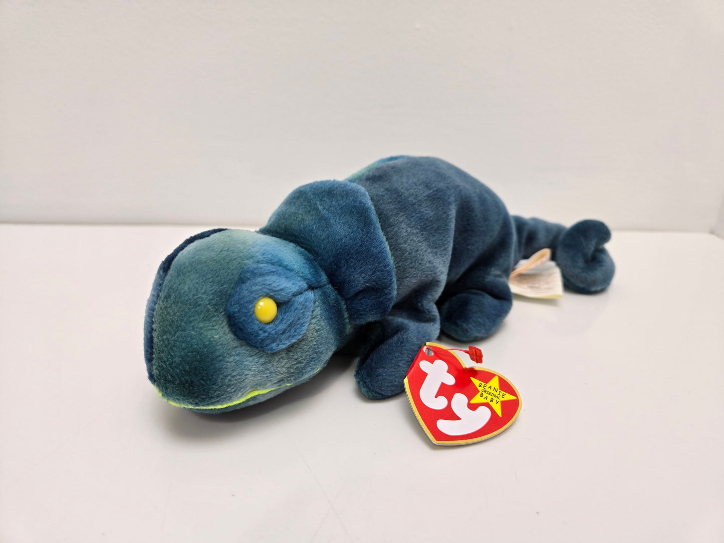 Ty Beanie Baby “Rainbow” the Chameleon Handmade in Indonesia with Canadian Tush Tag! (9 inch)