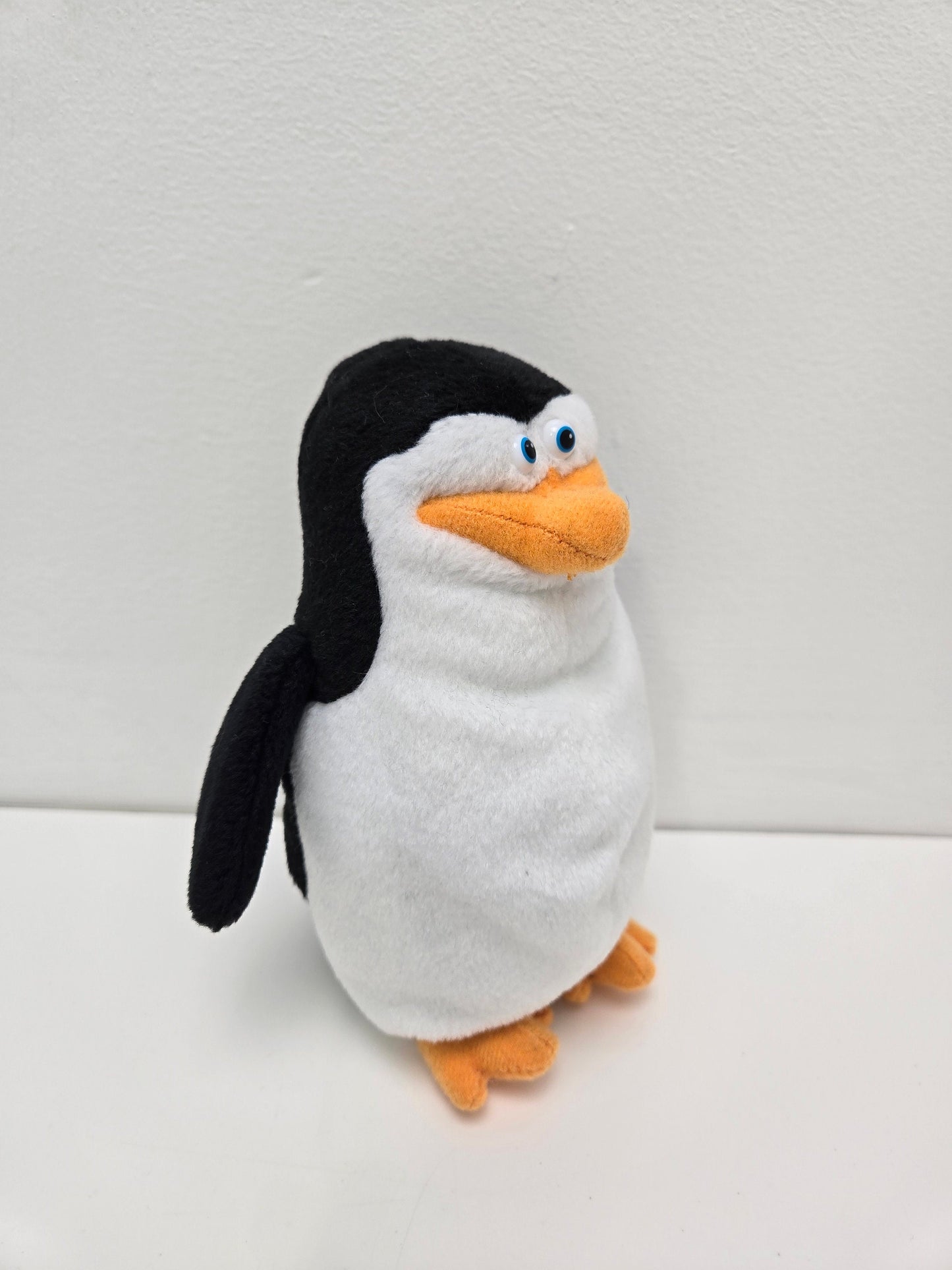 Ty Beanie Baby “Skipper” the Penguin - Madagascar Movie Beanie! *Rare* (6 inch)