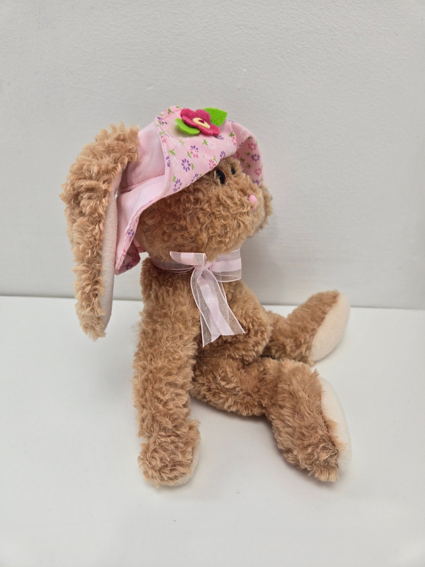 Ty Beanie Baby “Sunbonnet” the Bunny  with Hat (8 inch)