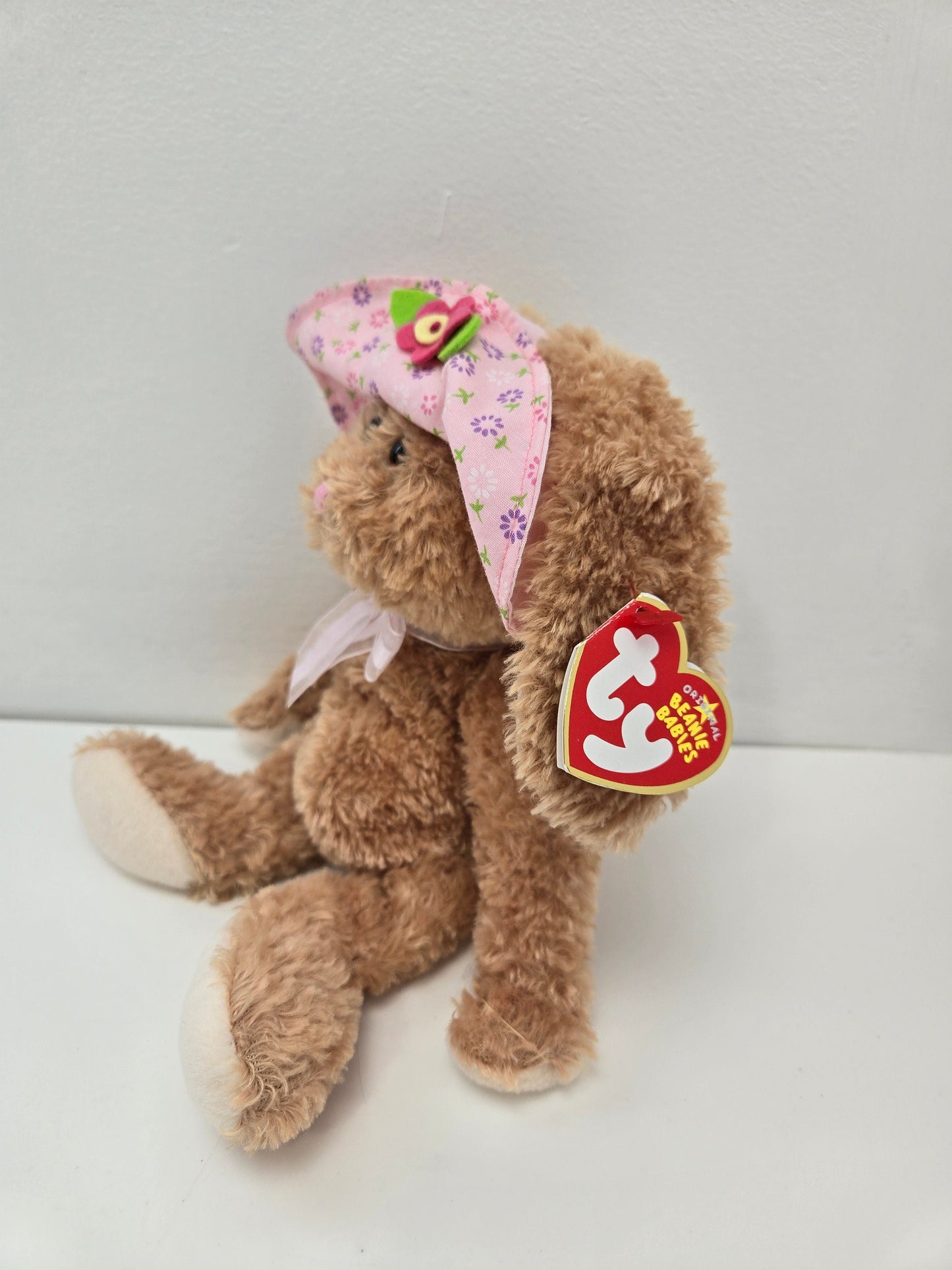 Ty Beanie Baby “Sunbonnet” the Bunny  with Hat (8 inch)