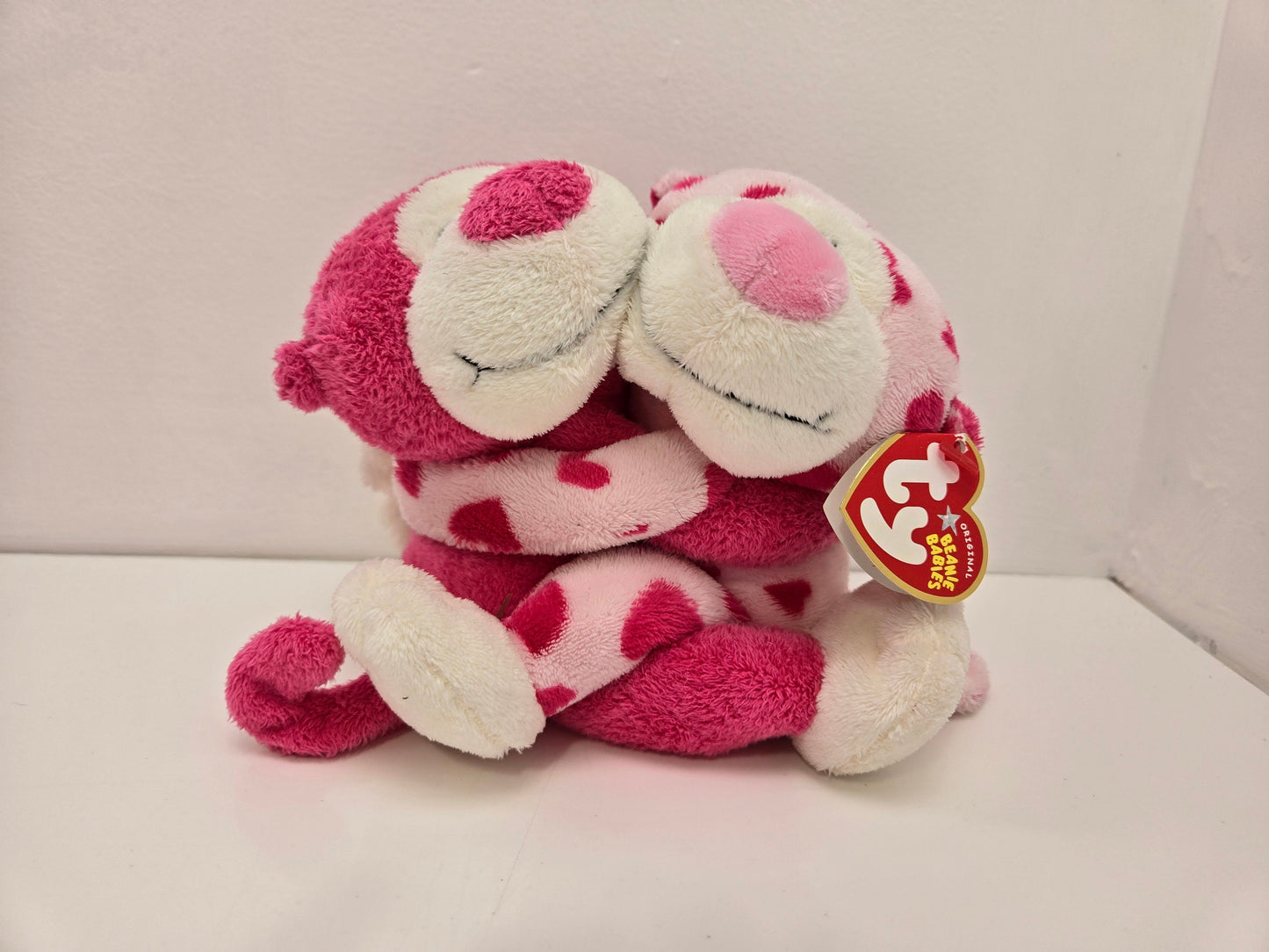 Ty Beanie Baby “Romeo & Juliet” the Pink Hugging Attached Monkeys (6 inch)