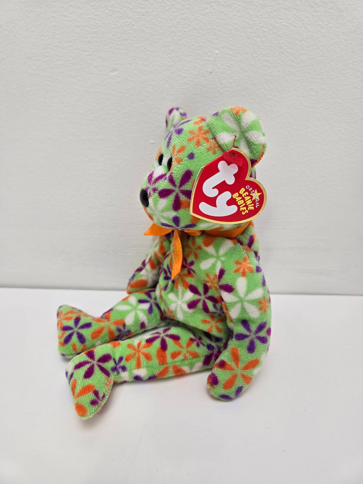 Ty Beanie Baby “Groovey” the Bear (8.5 inch)