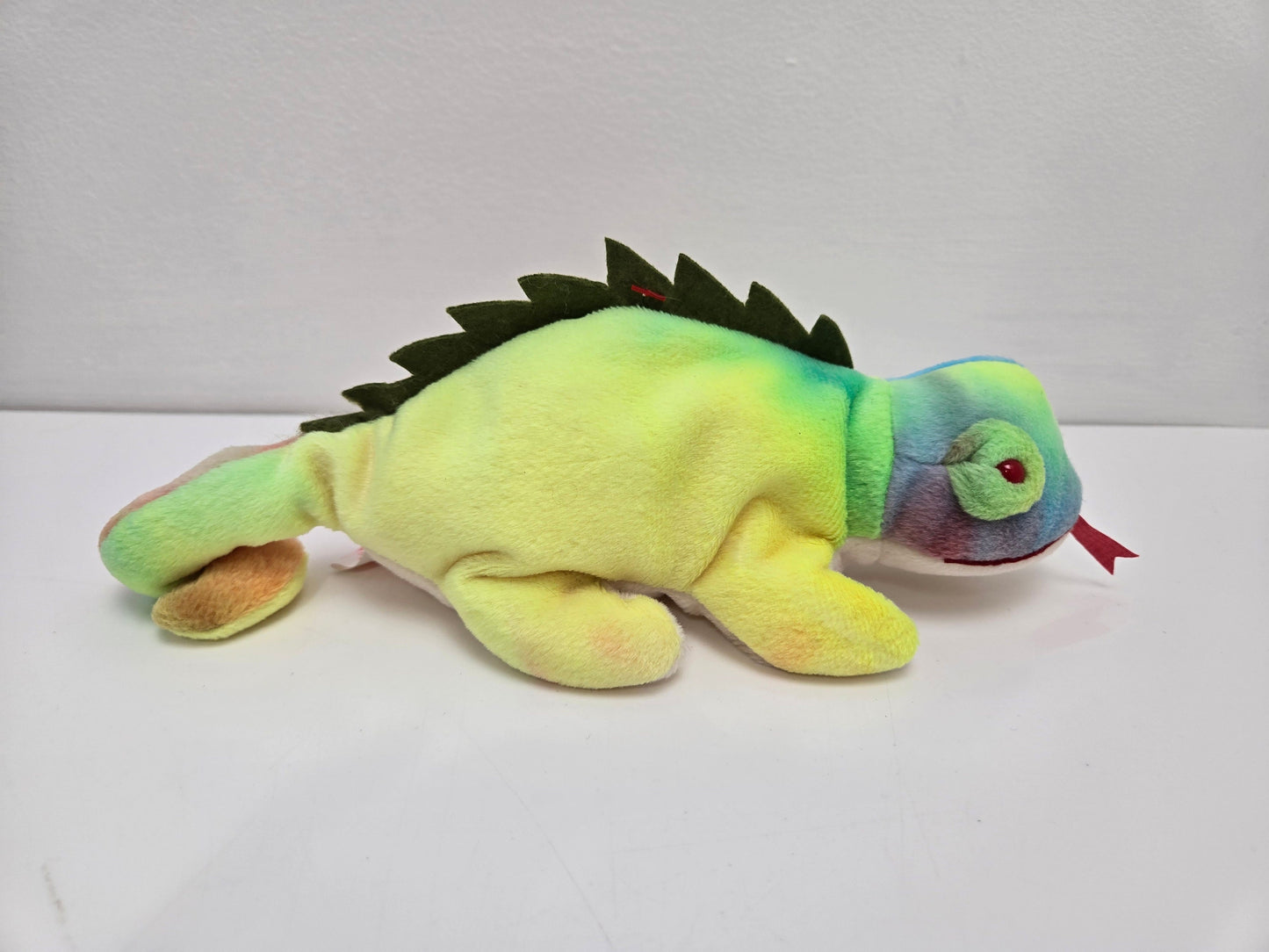 Ty Beanie Baby “Iggy” the Unique Coloured Tie-Dye Iguana -Colouring - Non Mint Tag! (9 inch)