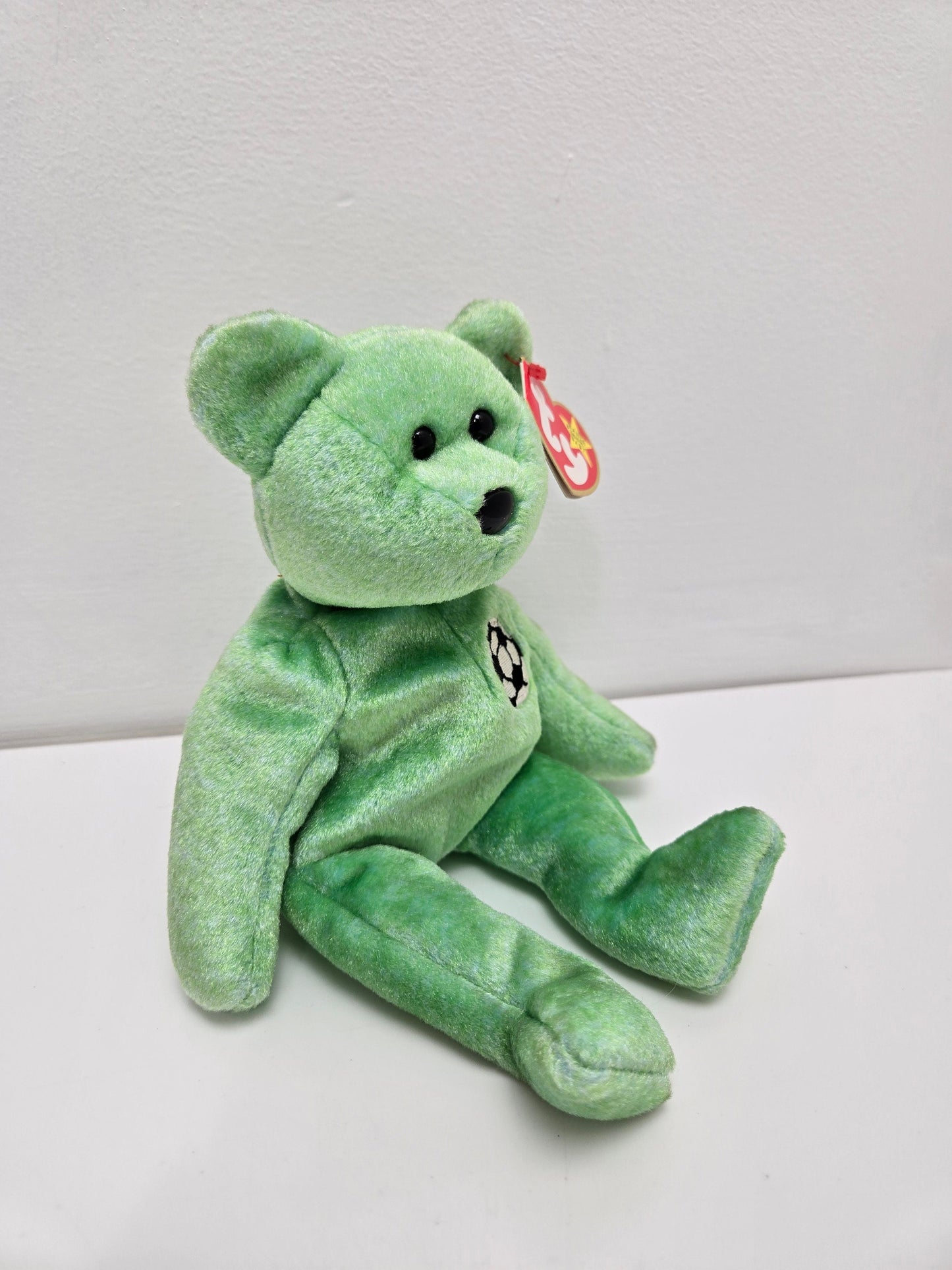 Ty Beanie Baby “Kicks” the Soccer Bear! (8.5 inch)