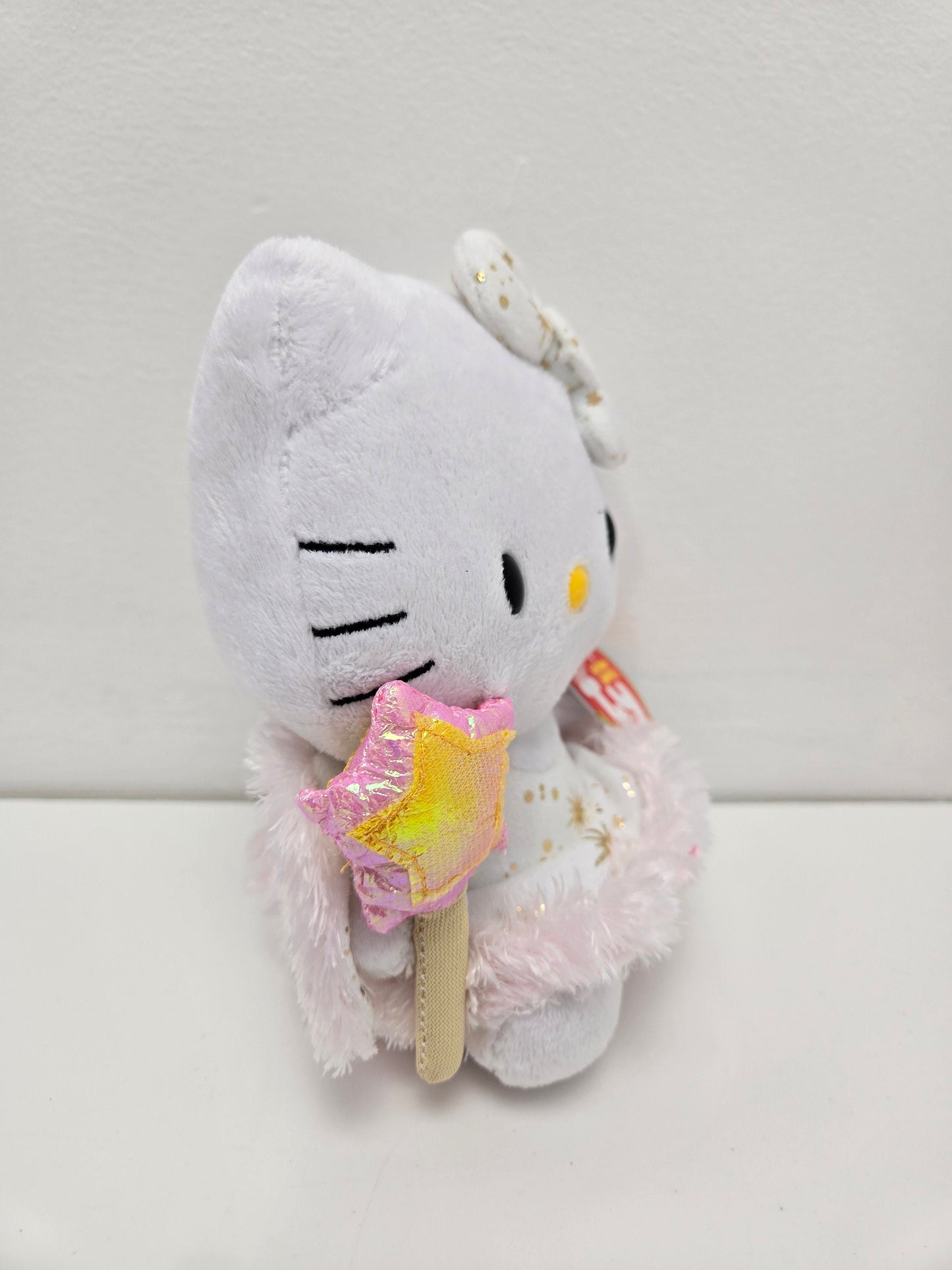 Ty Beanie Baby Vintage “Gold Angel Hello Kitty” the Hello Kitty Plush  (5.5 inch)