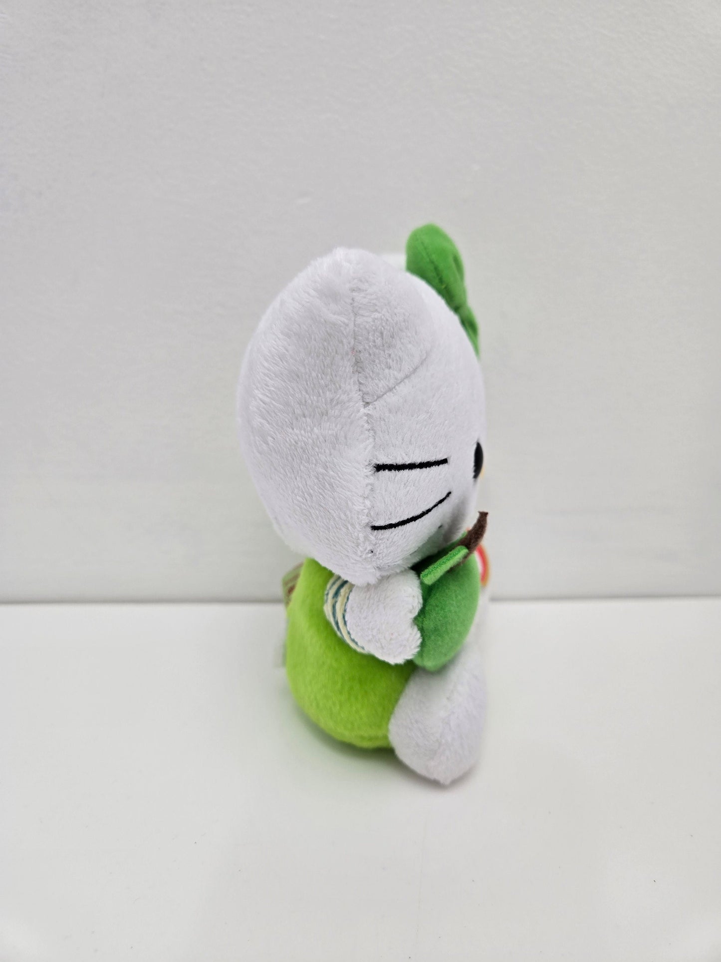 TY Beanie Baby Vintage “Hello Kitty” the Hello Kitty Plush with Green Apple  (5.5 inch)