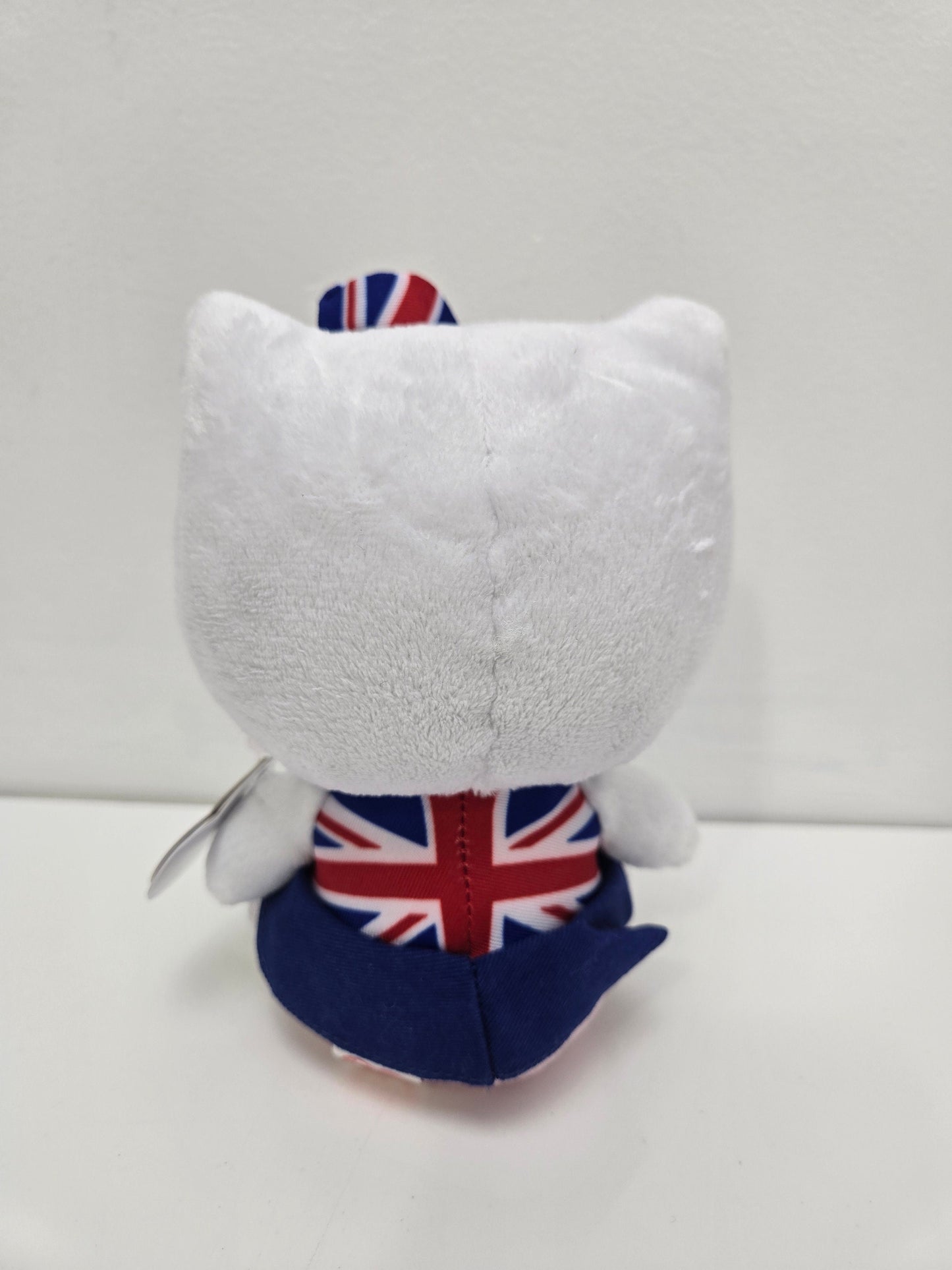 TY Beanie Baby Vintage “Hello Kitty” Union Jack UK Exclusive (6 inch)