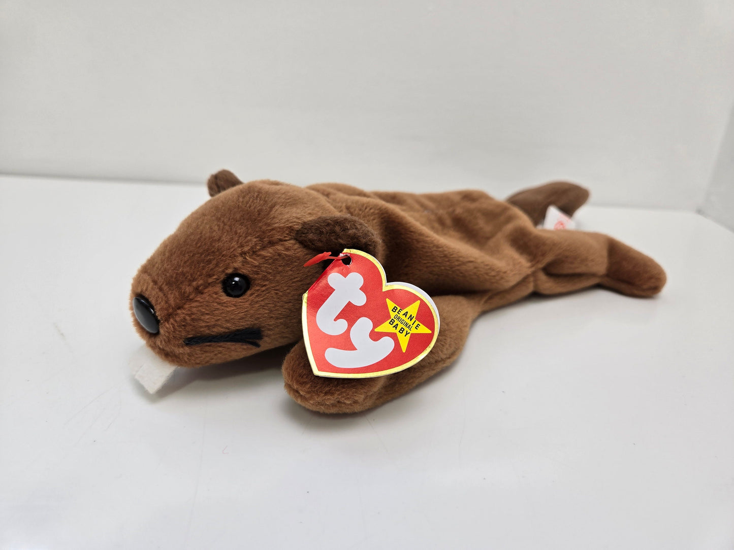 Ty Beanie Baby “Bucky” the Beaver (8.5 inch)