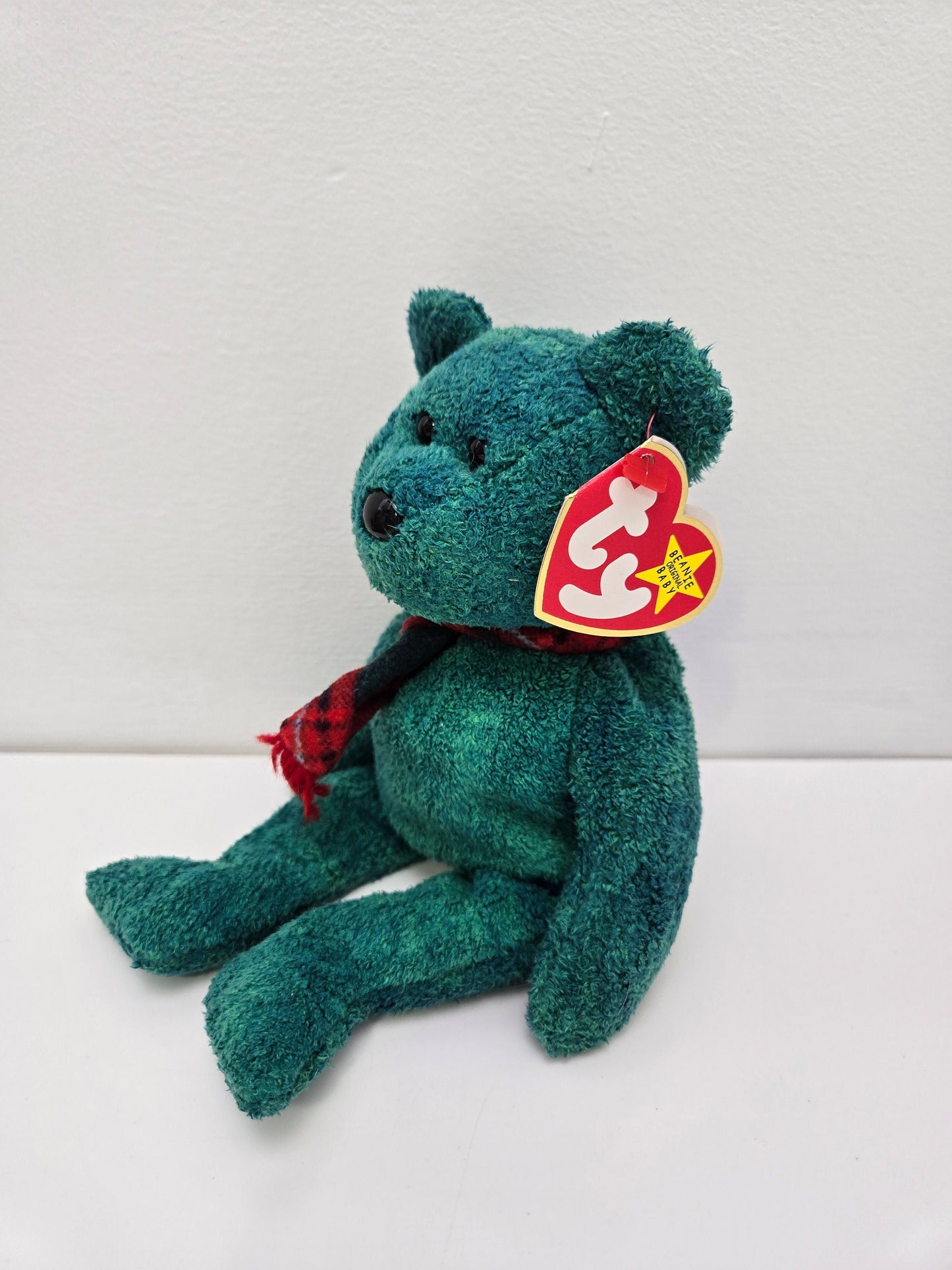 Ty Beanie Baby “Wallace” the Green Holiday Bear wearing Red Plaid Scarf! (8.5 inch)