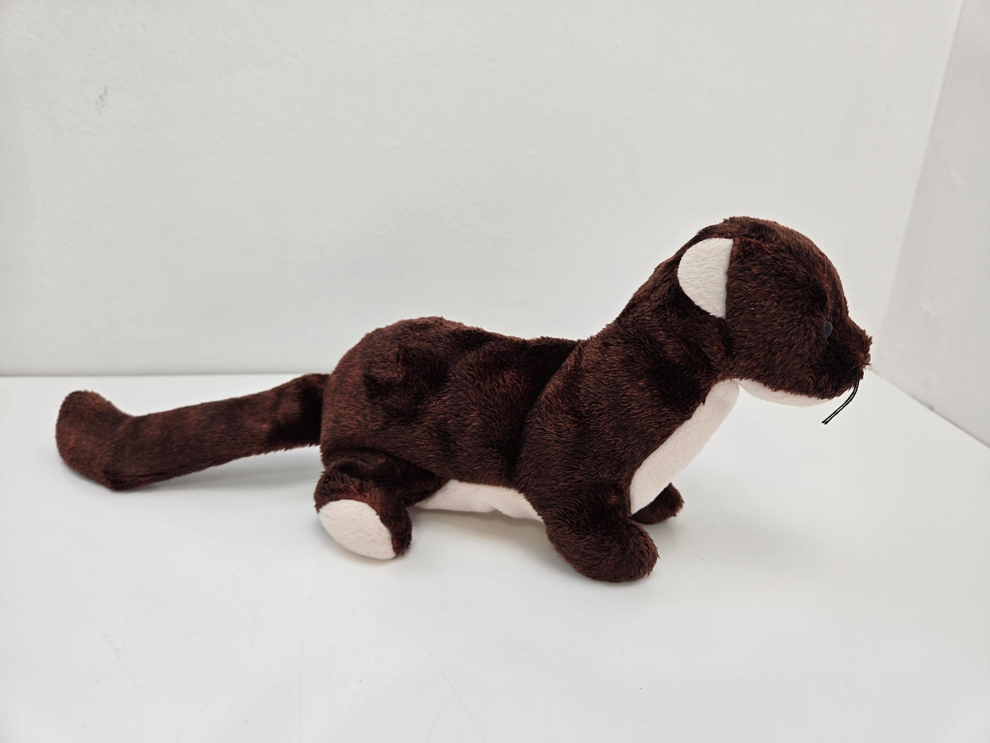 Ty Beanie Baby “Runner” the Ferret  (7.5 inch)