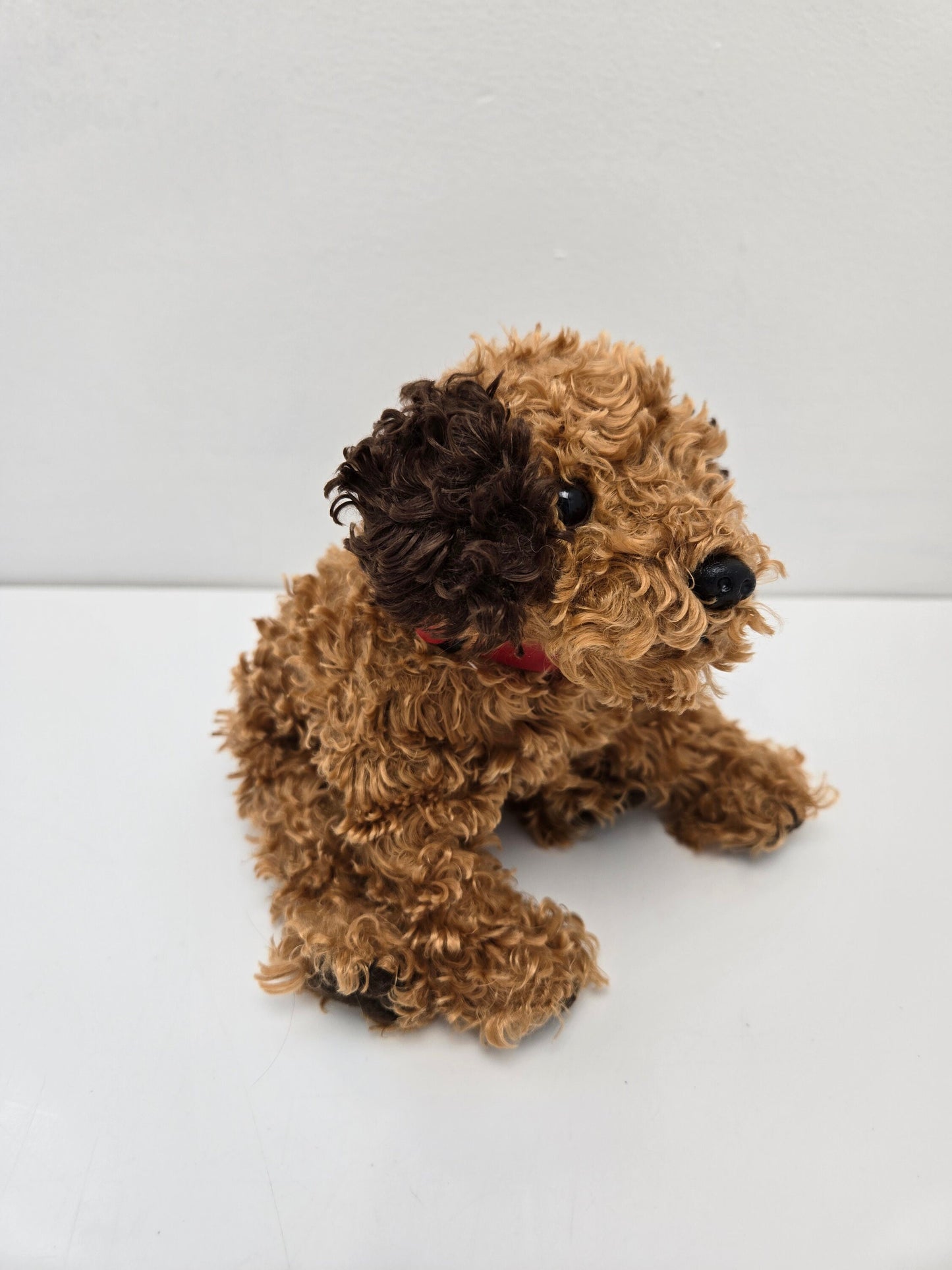 Ty Beanie Baby “Tunnels” the Dog  (5.5 inch)