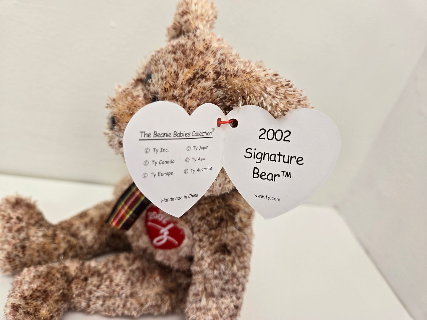 Ty Beanie Baby “2002 Signature Bear” (8.5 inch)