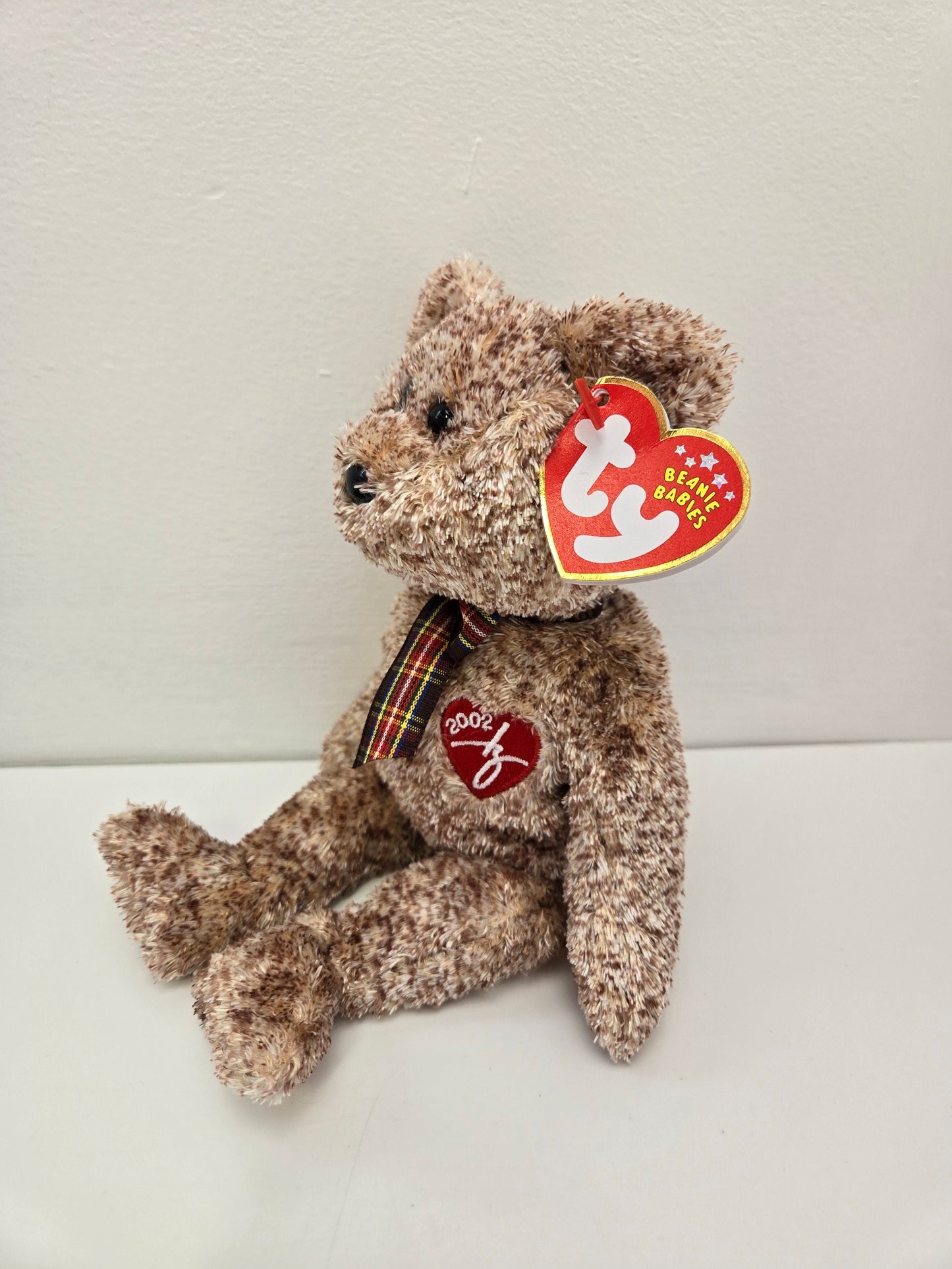 Ty Beanie Baby “2002 Signature Bear” (8.5 inch)