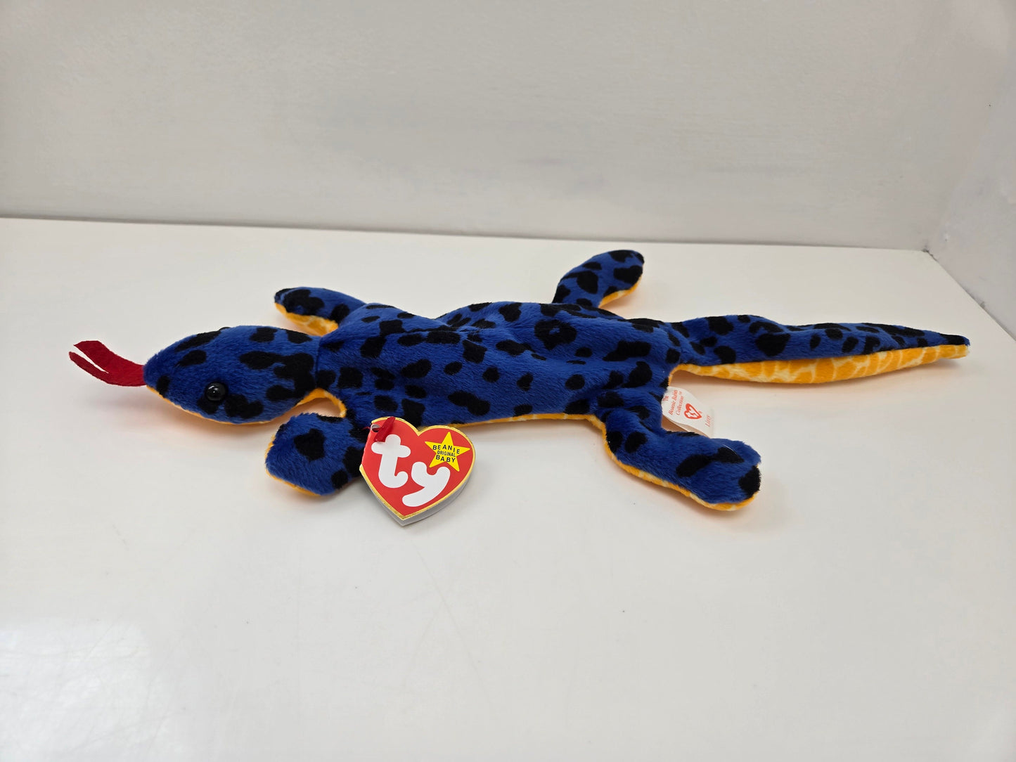 Ty Beanie Baby “Lizzy” the Lizard!! (9 inch)