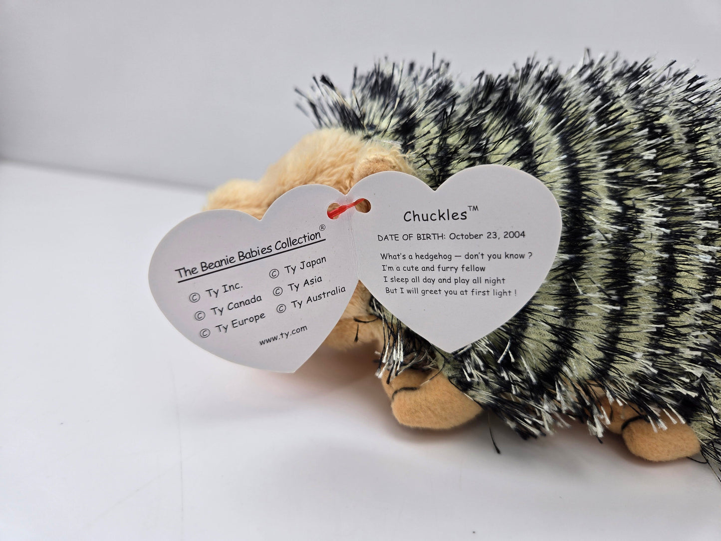 Ty Beanie Baby “Chuckles” the Hedgehog! (5 inch)