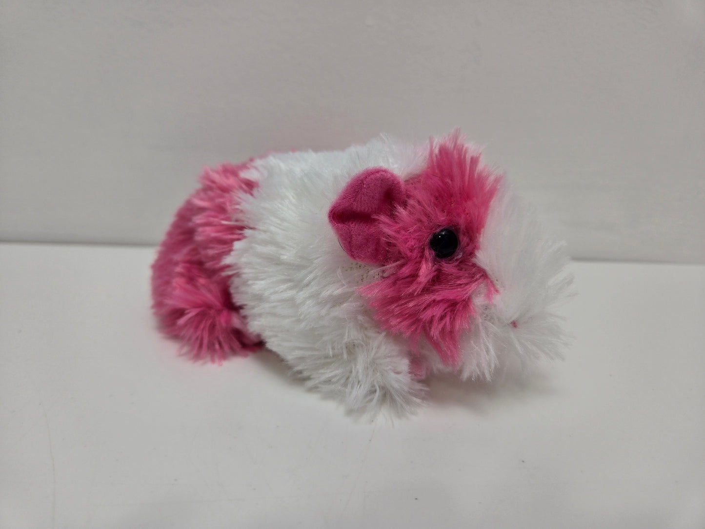 Ty Beanie Baby “Pinky” the Pink Guinea Pig  (6 inch)