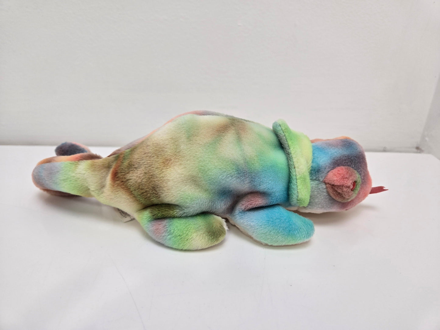 Ty Beanie Baby “Rainbow” the Tie-Dye Chameleon - Colours Vary (9 inch)