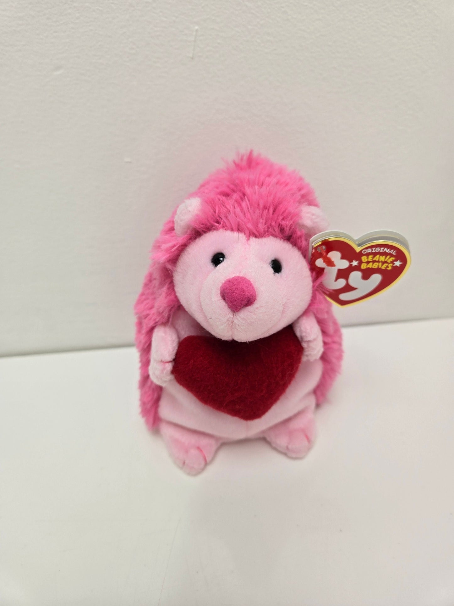 Ty Beanie Baby “Smitten” the Adorable Pink Hedgehog Holding Red Heart *RARE* (5.5 inch)