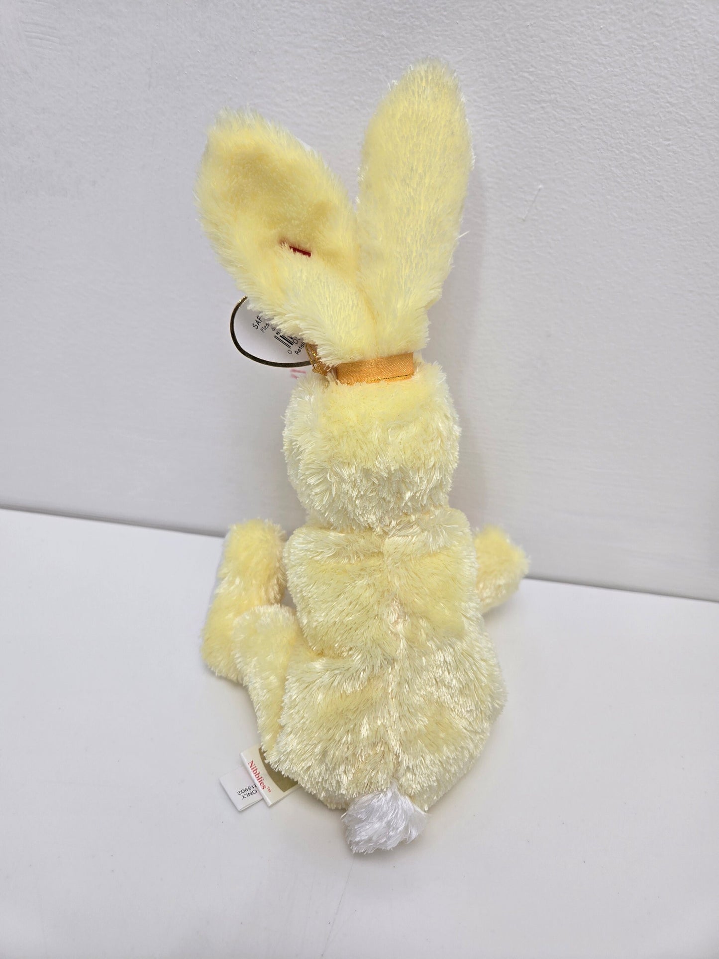 Ty Beanie Baby “Nibblies” the Yellow Bunny (6 inch)