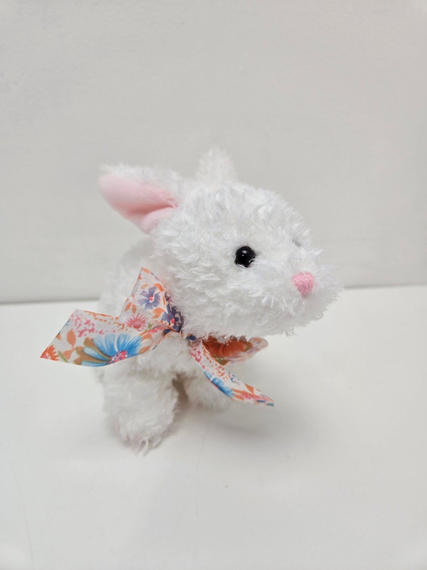 Ty Beanie Baby “Nibble” the Adorable White Bunny  (6 inch)