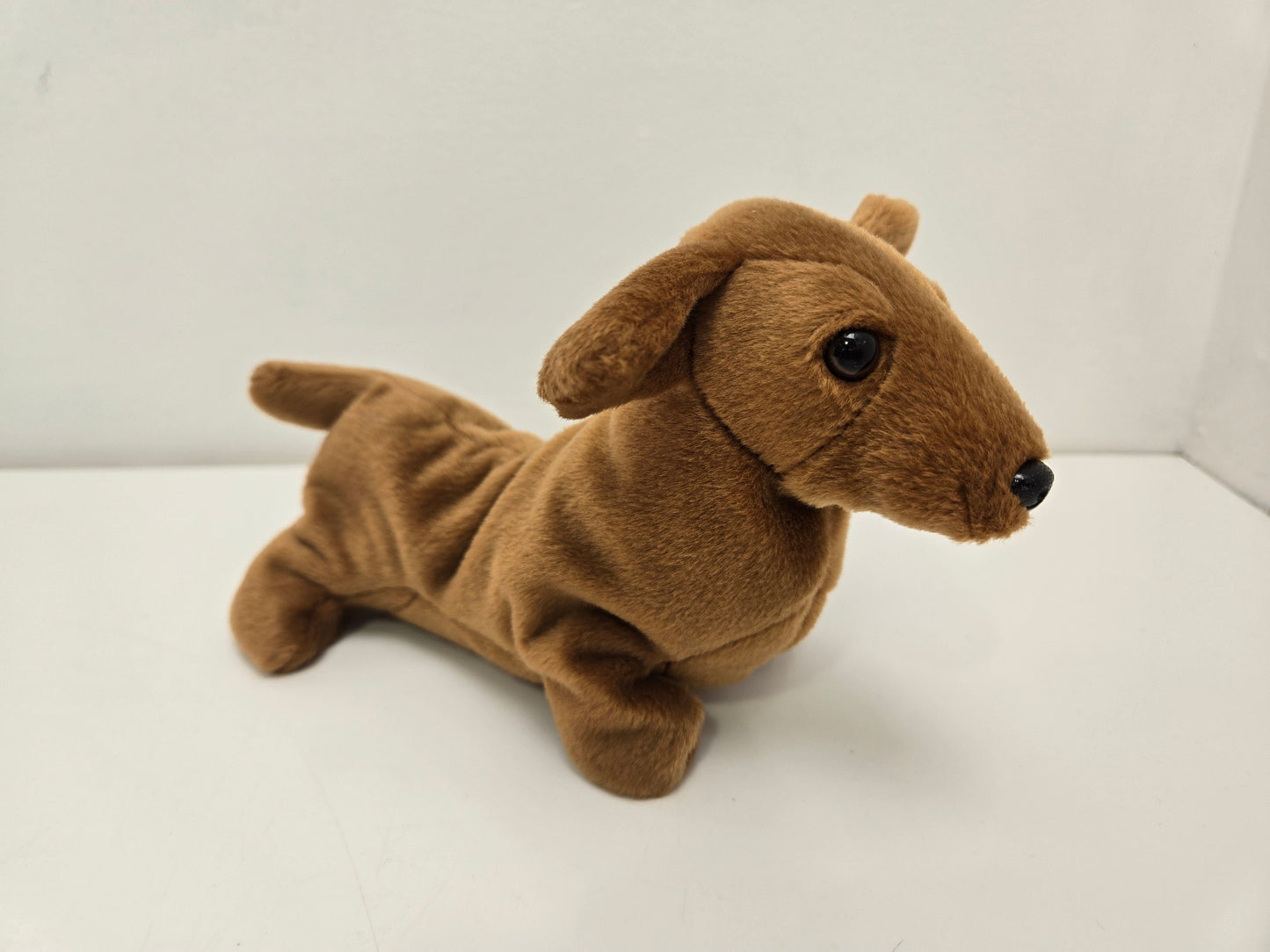 Ty Beanie Baby “Weenie” the Wiener Dog / Dachshund ! (7.5 inch)