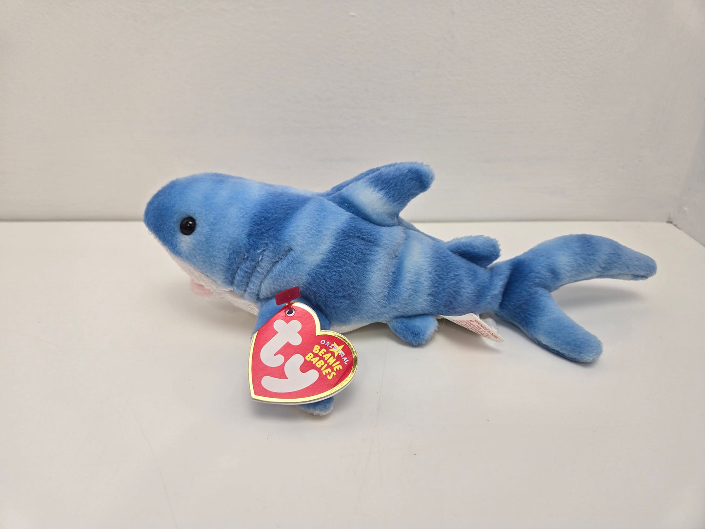 Ty Beanie Baby “Finn” the Blue Shark - Limited Edition Ty Warner Sea Center *Rare* - (9 inch)