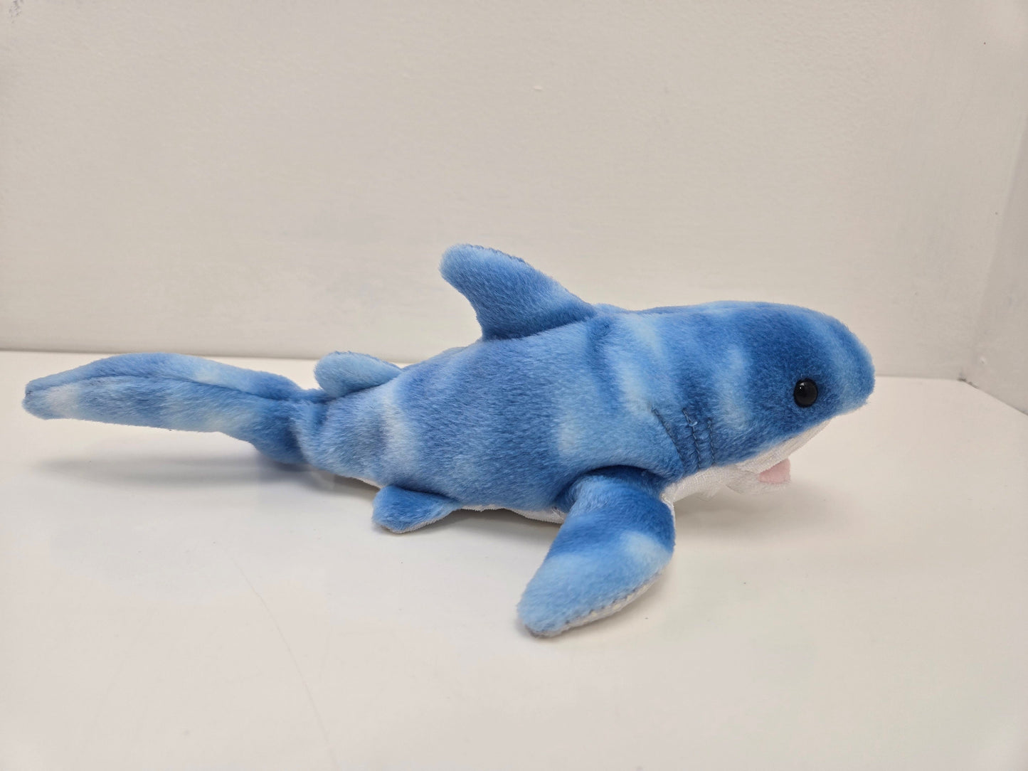 Ty Beanie Baby “Finn” the Blue Shark - Limited Edition Ty Warner Sea Center *Rare* - (9 inch)