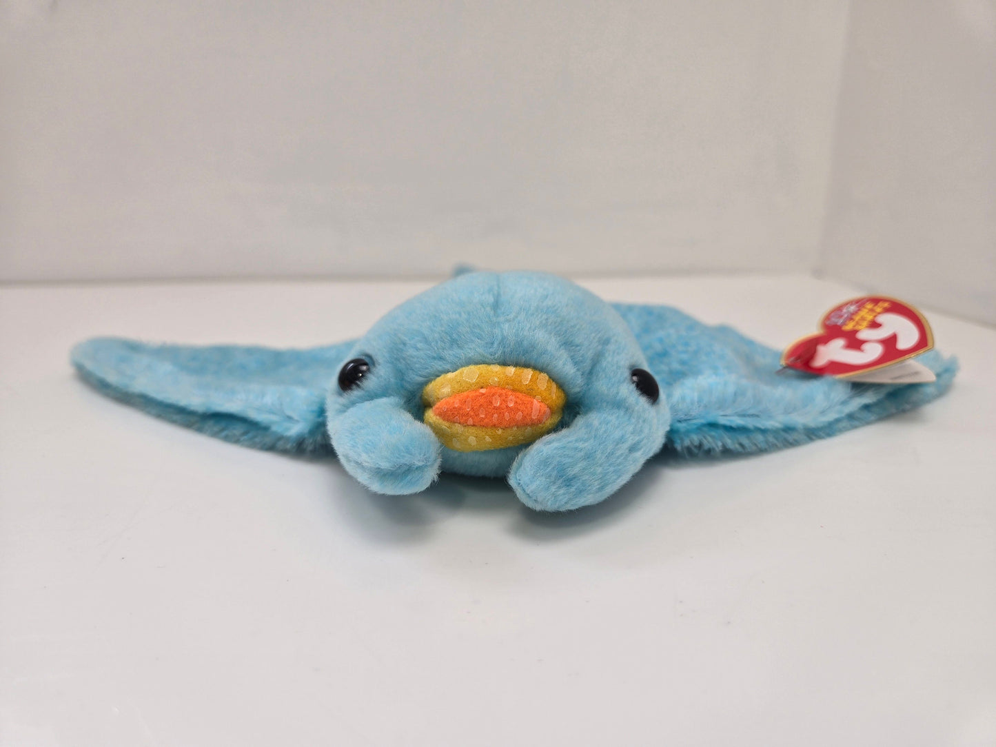 Ty Beanie Baby “Sunray” the Manta Ray! (10 inch)