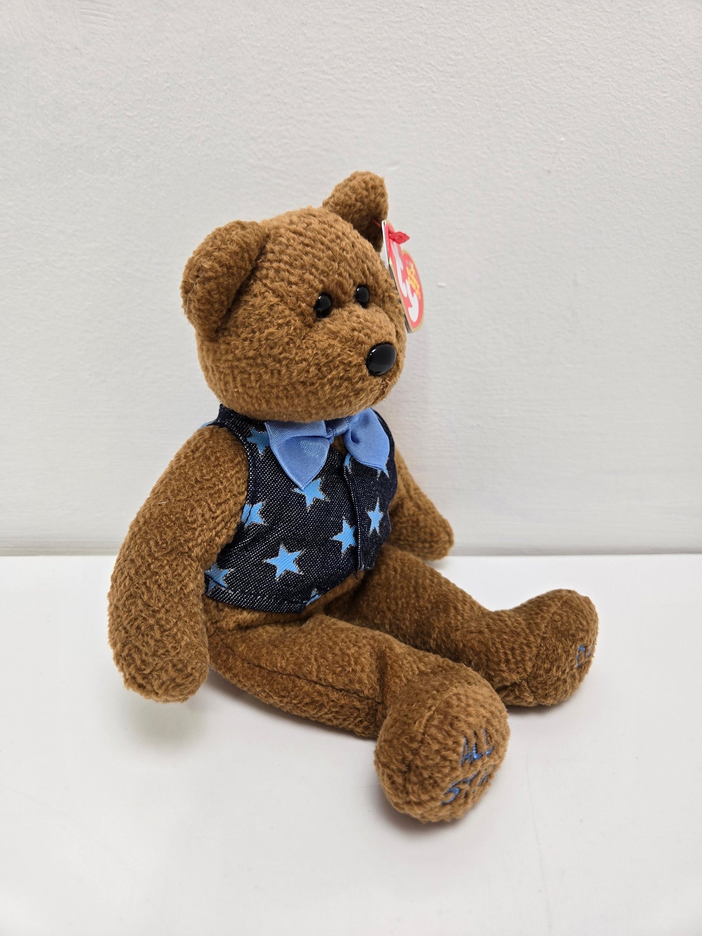 Ty Beanie Baby “All-Star Dad” the Fathers Day Bear! The words All Star Dad are engraved on feet (8.5 inch)