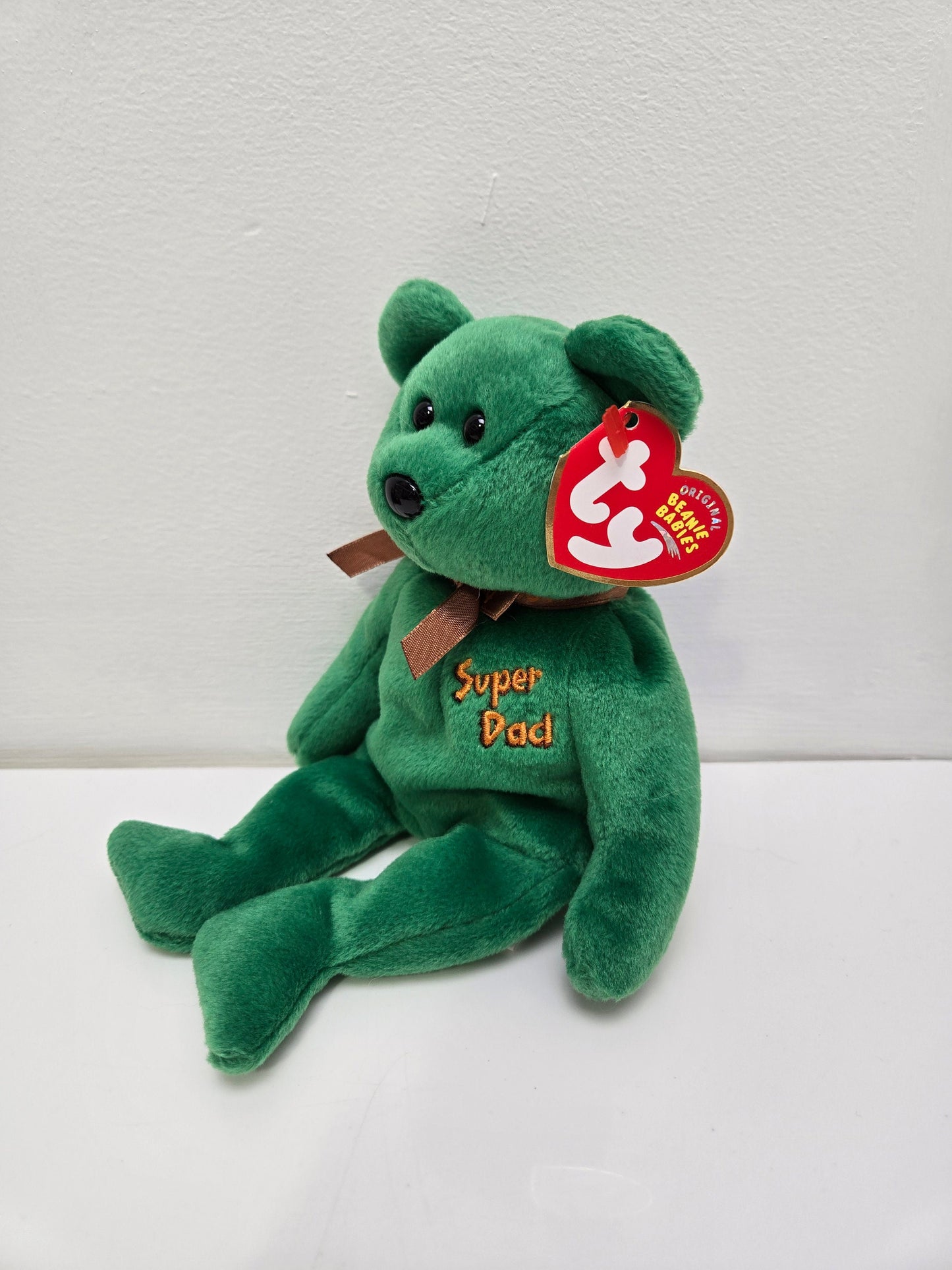 Ty Beanie Baby “Dad-e” the Green Bear - Internet Exclusive - Super Dad embroidered on Chest (8.5 inch)