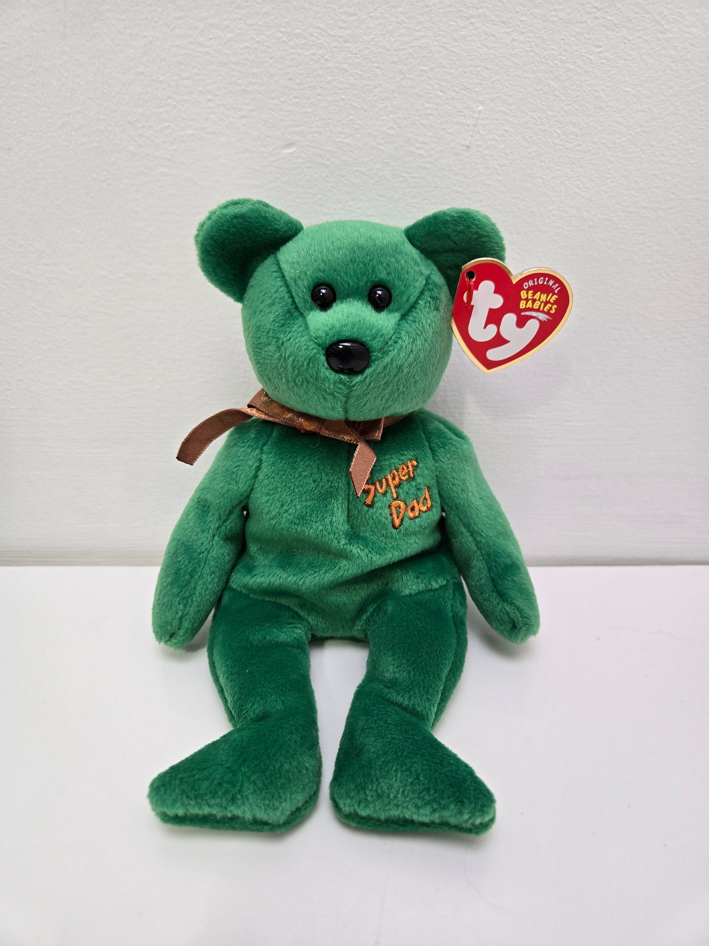 Ty Beanie Baby “Dad-e” the Green Bear - Internet Exclusive - Super Dad embroidered on Chest (8.5 inch)