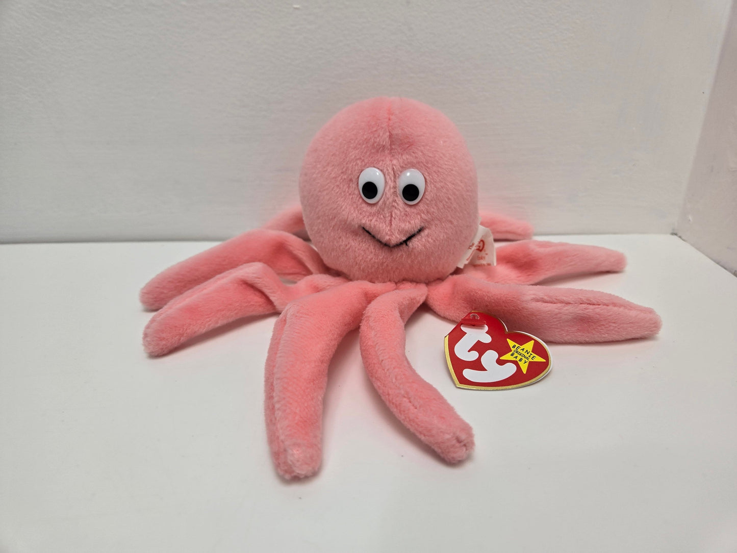 Ty Beanie Baby “Inky” the adorable pink smiling octopus (6.5 inch)