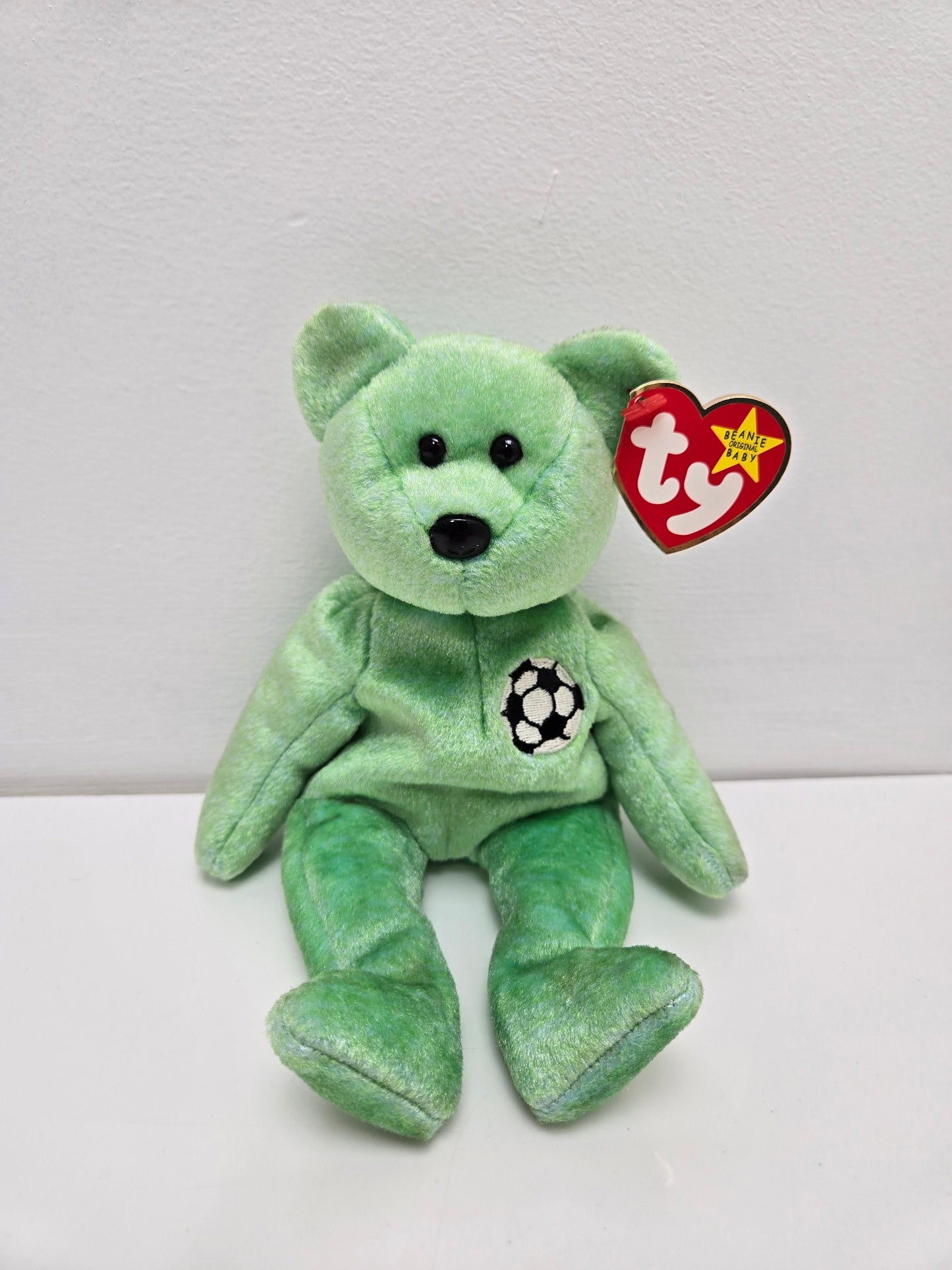 Ty Beanie Baby “Kicks” the Soccer Bear! (8.5 inch)