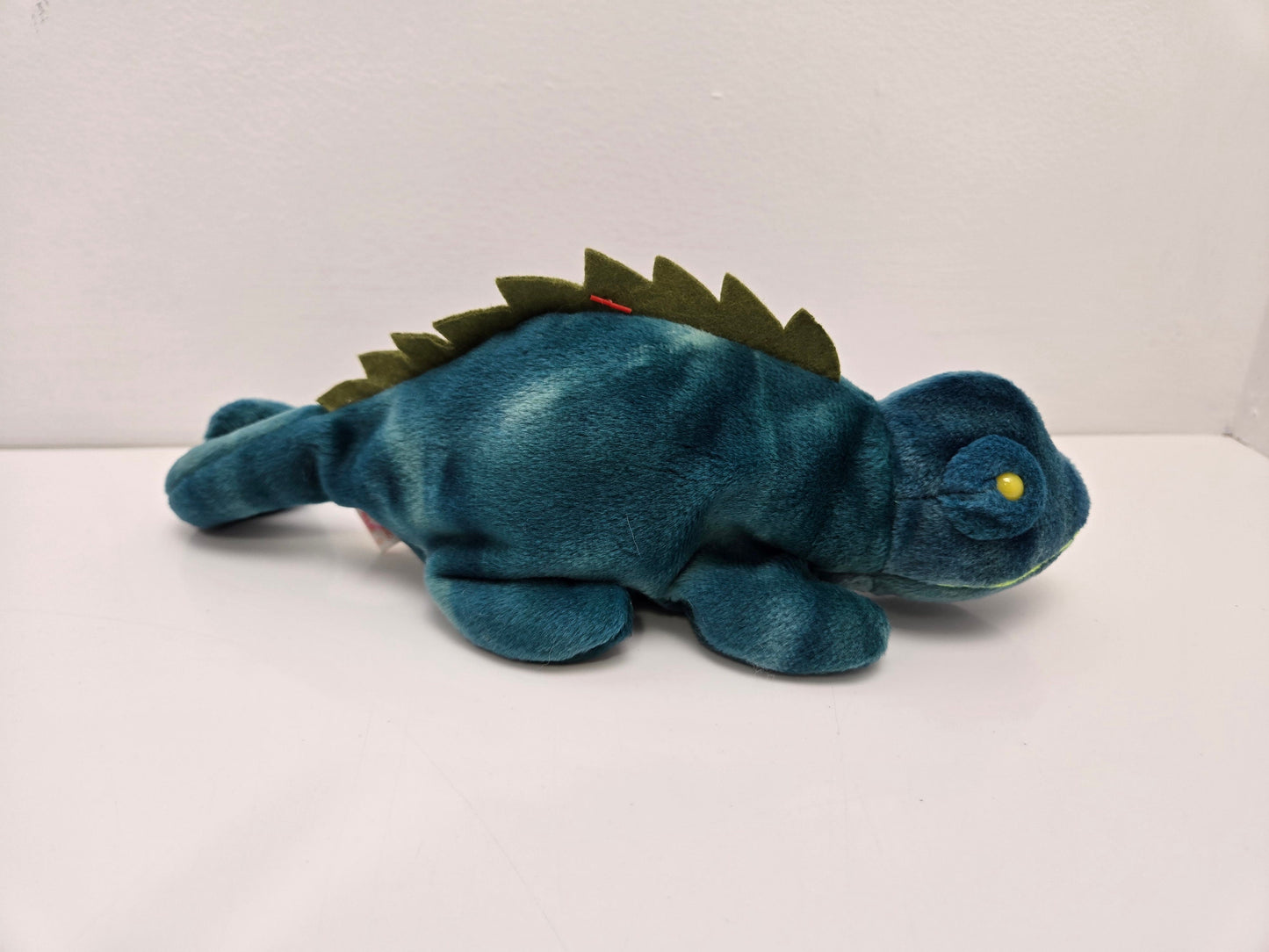 Ty Beanie Baby “Iggy” the Iguana! (9 inch)