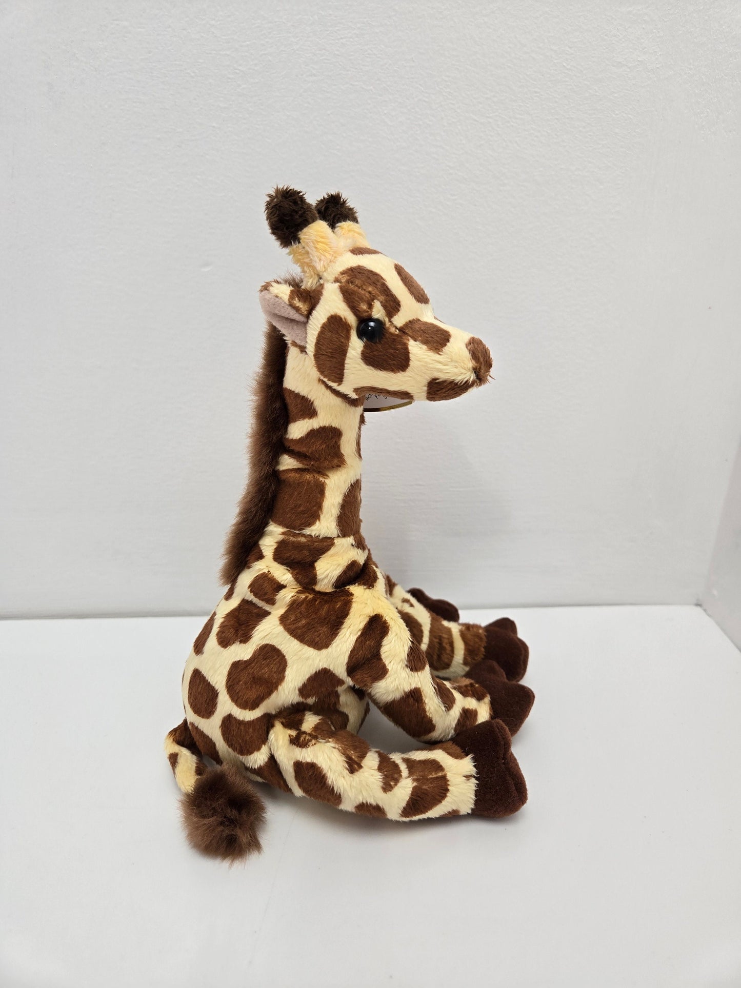 Ty Beanie Baby “Jumpshot” the Giraffe (7 inch)