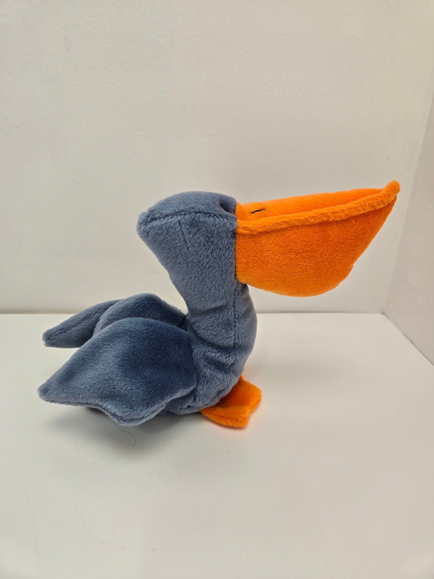 Ty Beanie Baby “Scoop” the Pelican! (5.5 inch)