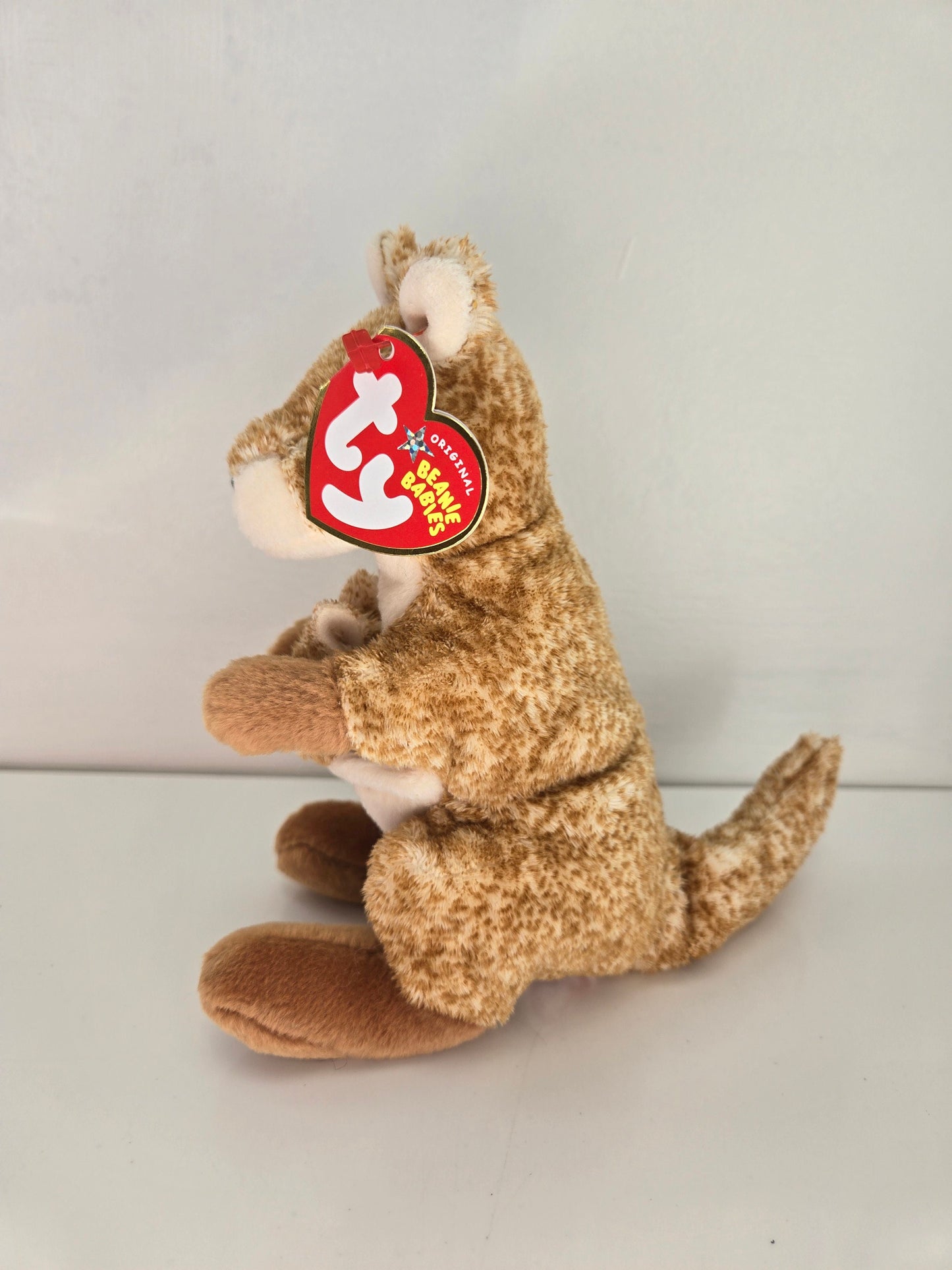 Ty Beanie Baby “Willoughby” the Kangaroo! (7 inch)